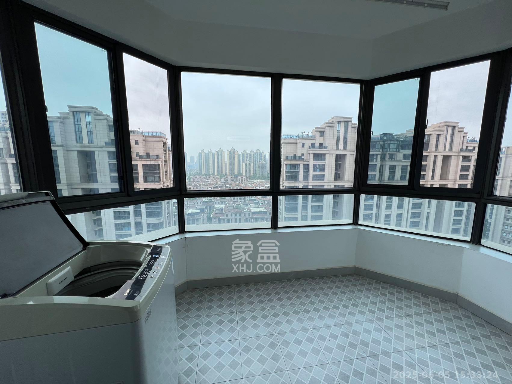 明昇壹城（明昇时代广场）一期  3室2厅1卫    3000.0元/月室内图