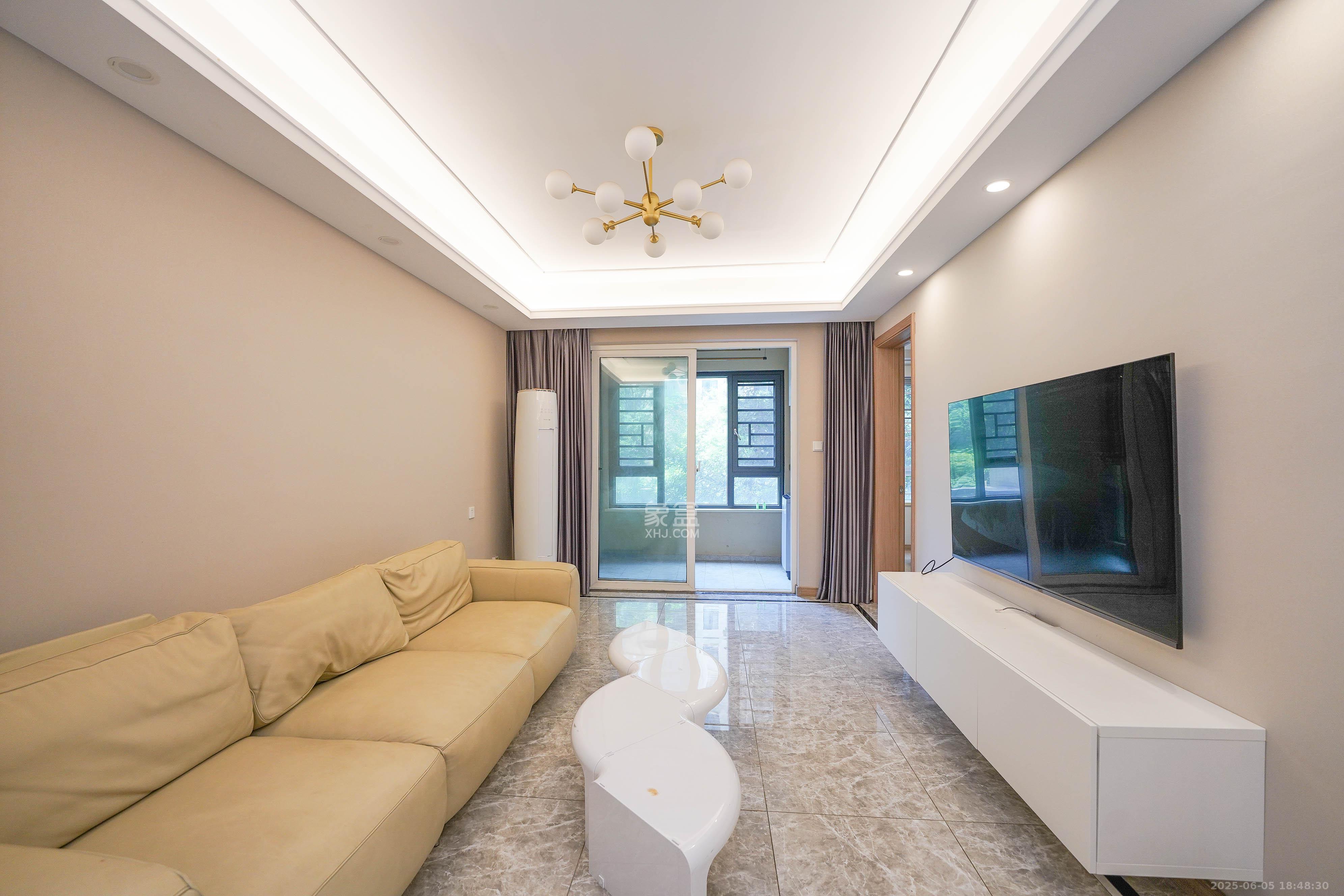 金地铂悦  3室2厅1卫    85.0万 金地铂悦  3室2厅1卫    85.0万