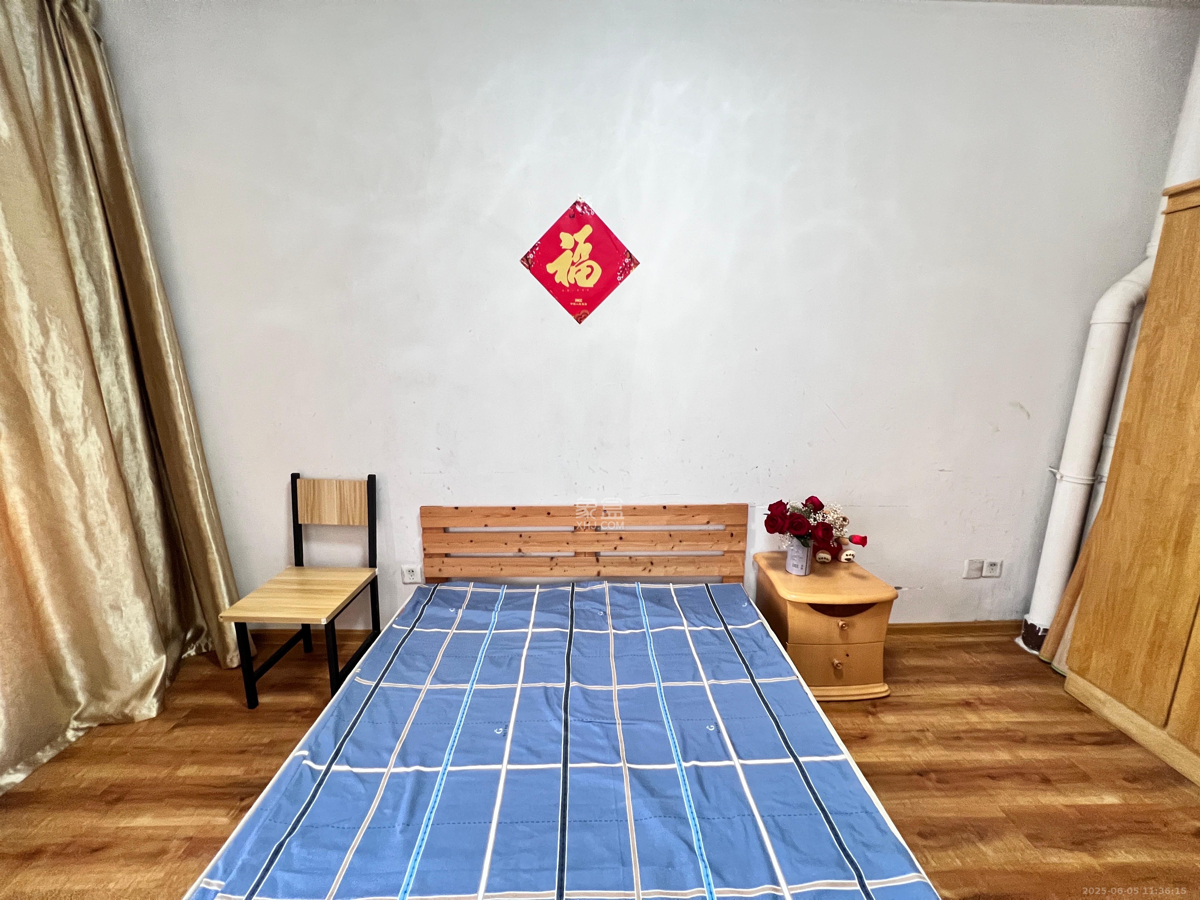 悦湖山  4室2厅1卫   2100.00元/月室内图