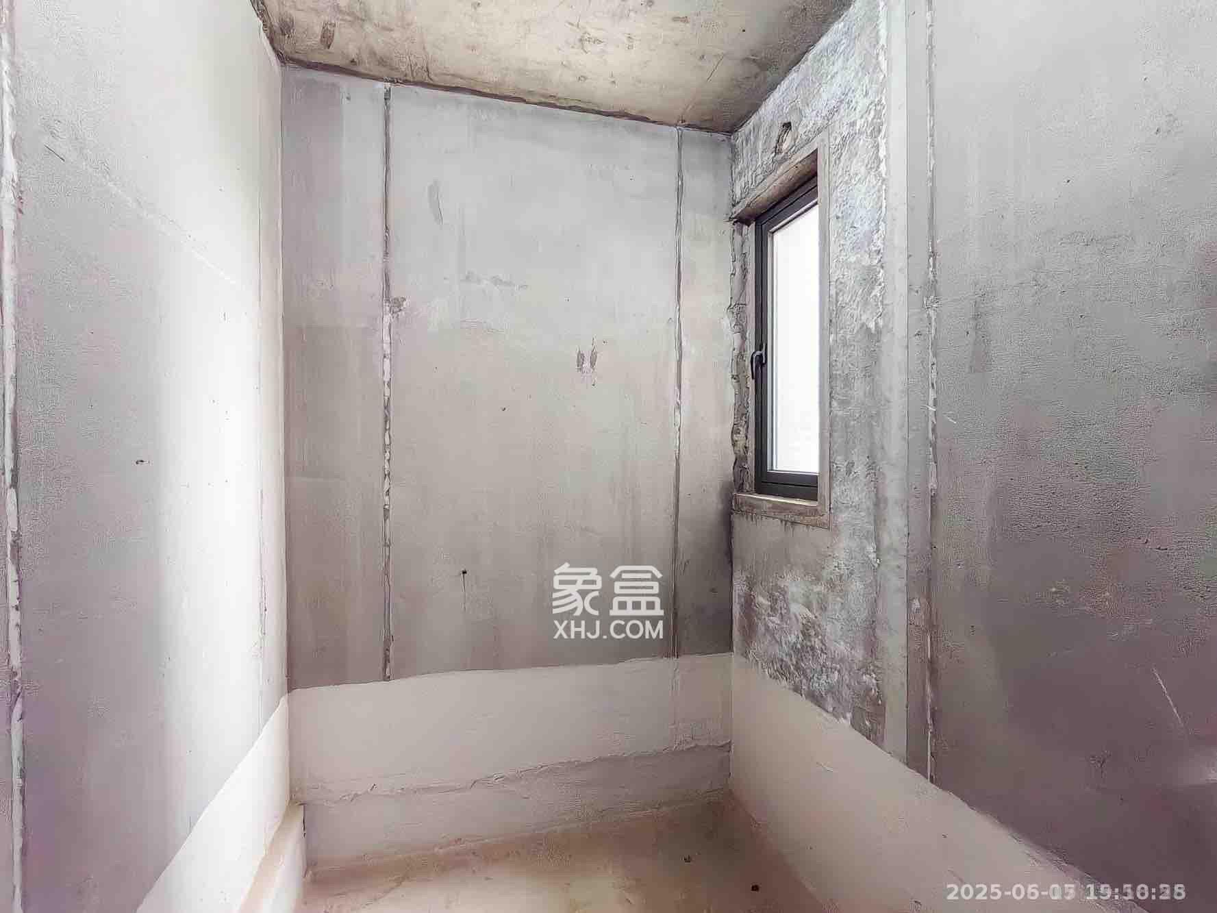 保利金香槟 3室2厅2卫 1200.0元/月 保利金香槟 3室2厅2卫 1200.0元/月室内图