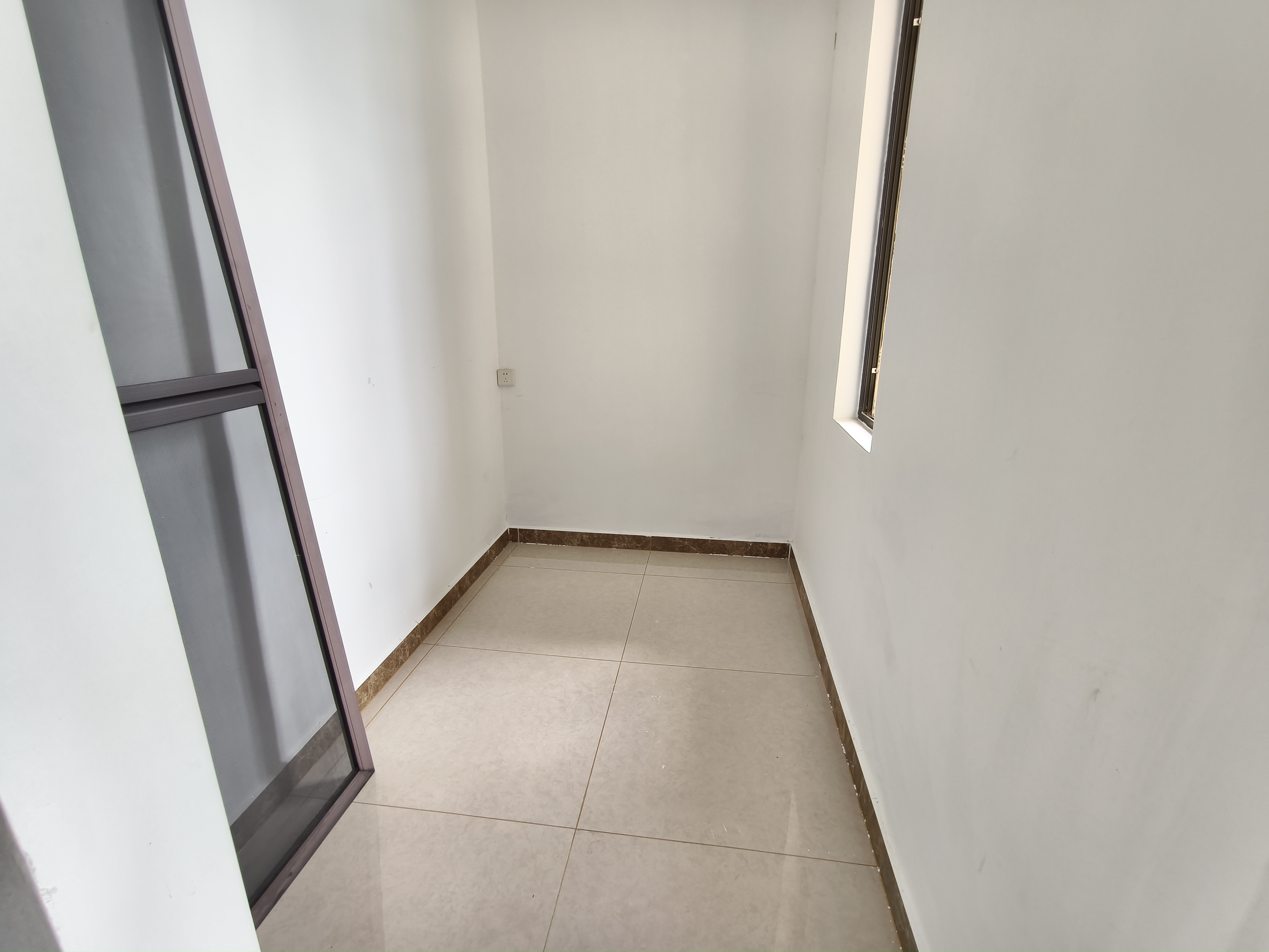 恒大美丽沙悦澜府 5室2厅2卫 19000.0元/月 恒大美丽沙悦澜府 5室2厅2卫 19000.0元/月室内图