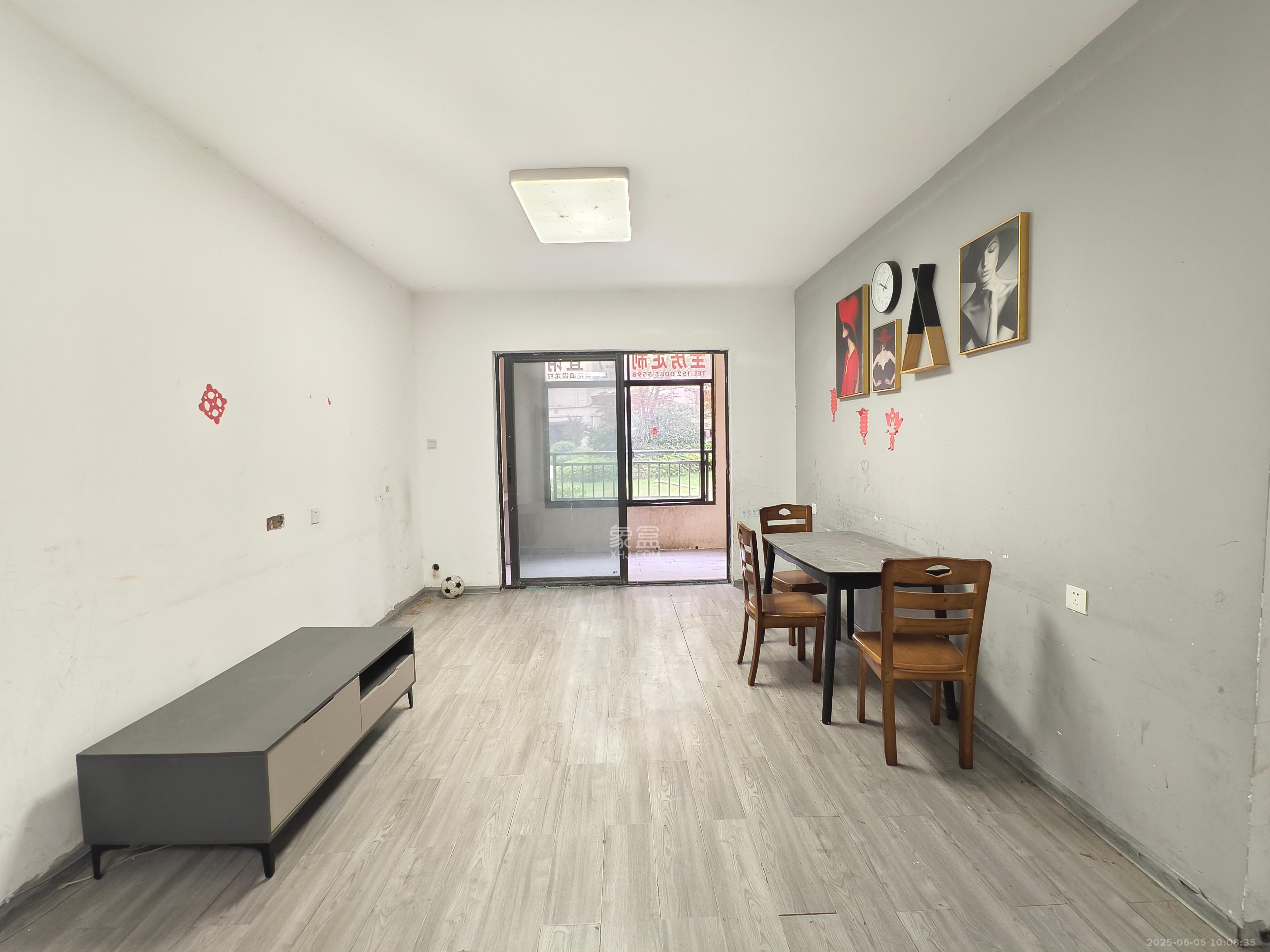 中梁星都荟 3室2厅1卫 1400.0元/月 中梁星都荟 3室2厅1卫 1400.0元/月室内图