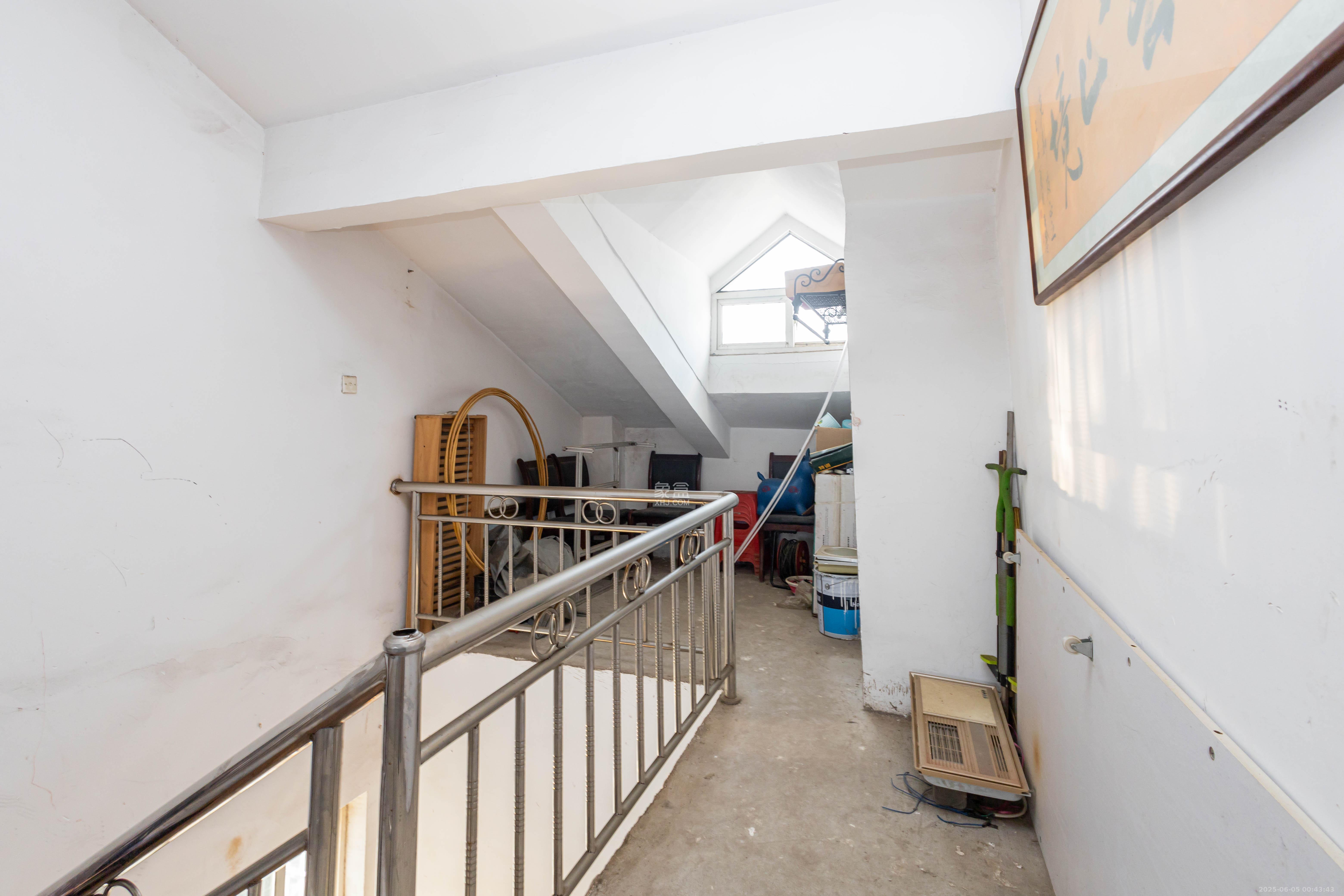 紫东苑(星沙)  3室2厅2卫    58.0万 紫东苑(星沙)  3室2厅2卫    58.0万卧室