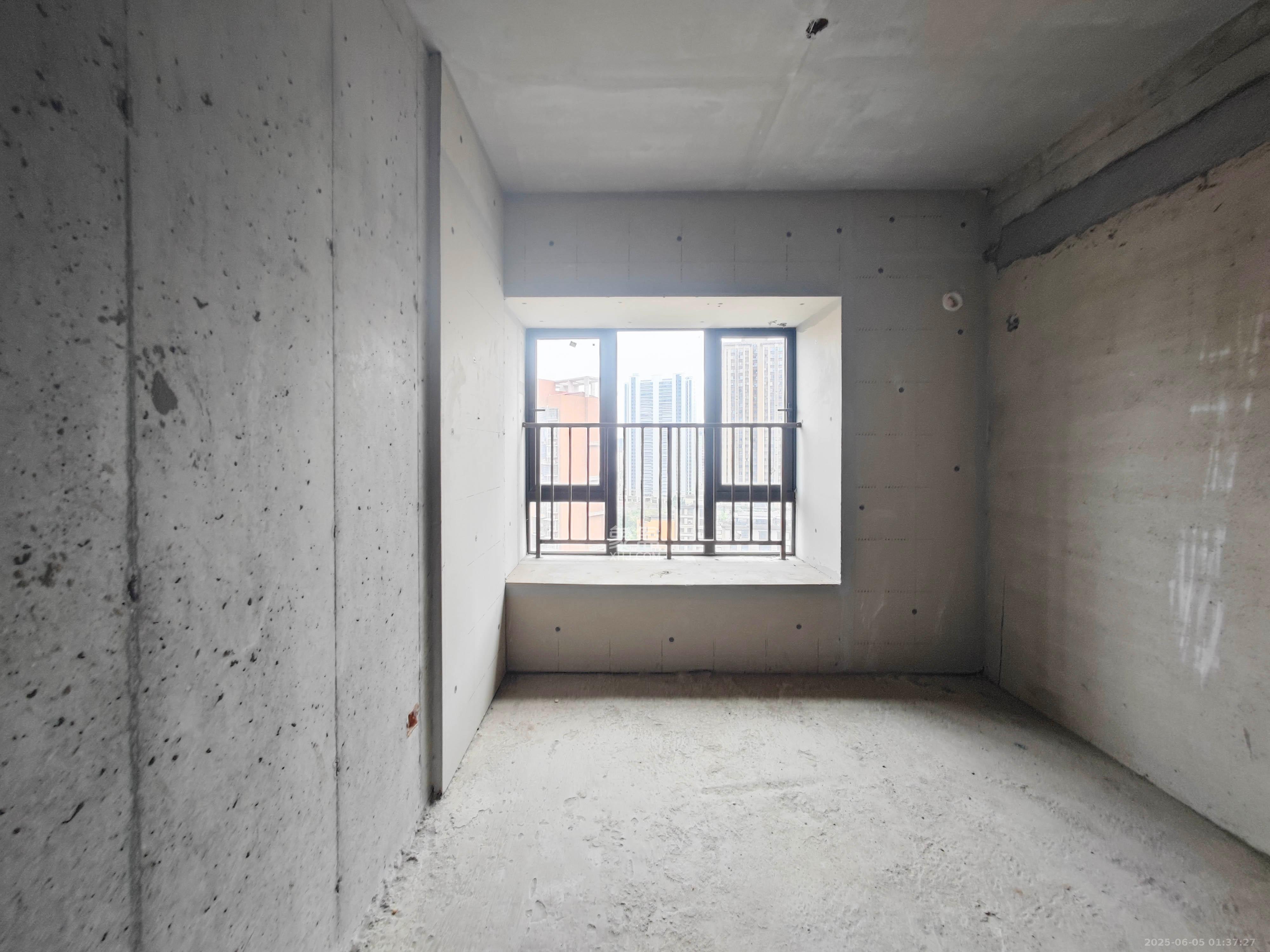 润和翰文府  3室2厅2卫    85.0万 润和翰文府  3室2厅2卫    85.0万其他