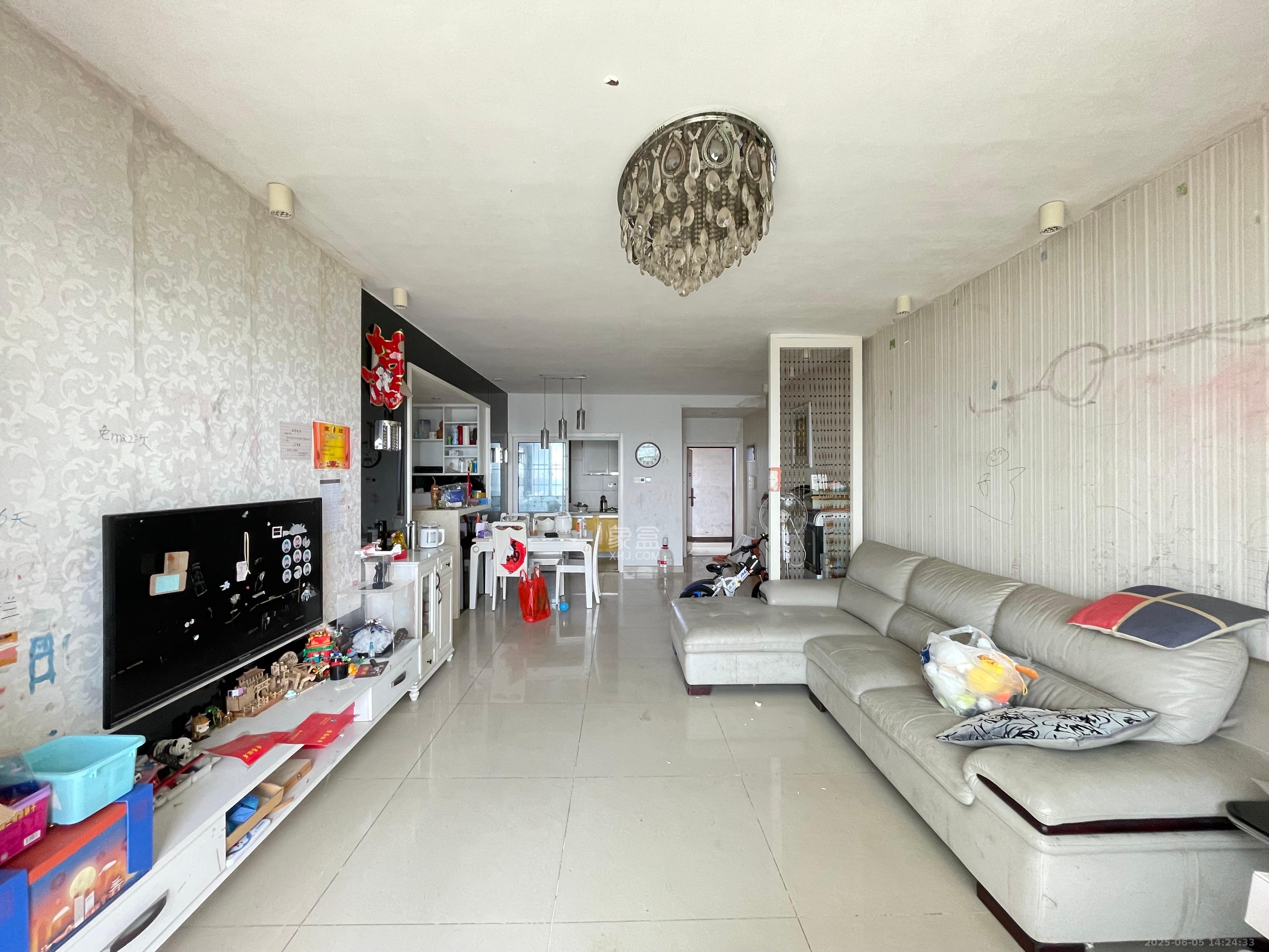 保利麓谷林语E区 1室2厅2卫 2600.0元/月 保利麓谷林语E区 1室2厅2卫 2600.0元/月室内图