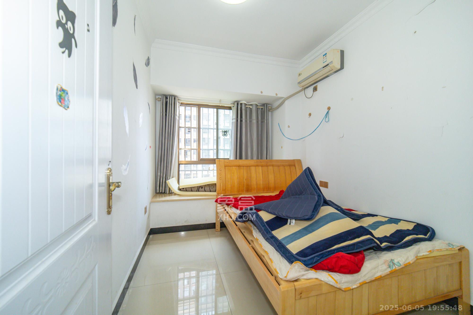 家和院 4室2厅1卫 69.8万 家和院 4室2厅1卫 69.8万卧室