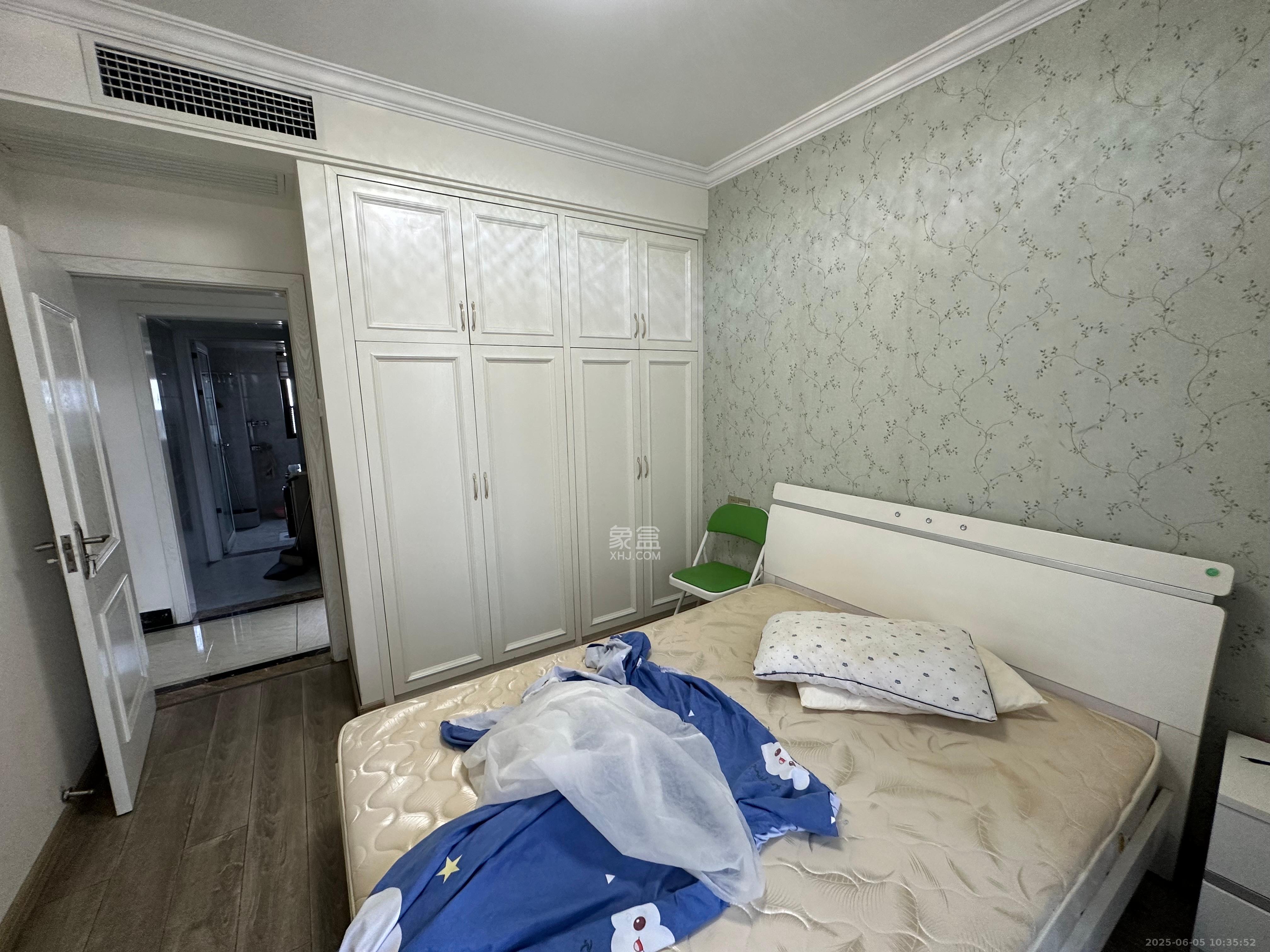 保利西海岸B区 3室2厅2卫 3500.0元/月 保利西海岸B区 3室2厅2卫 3500.0元/月室内图