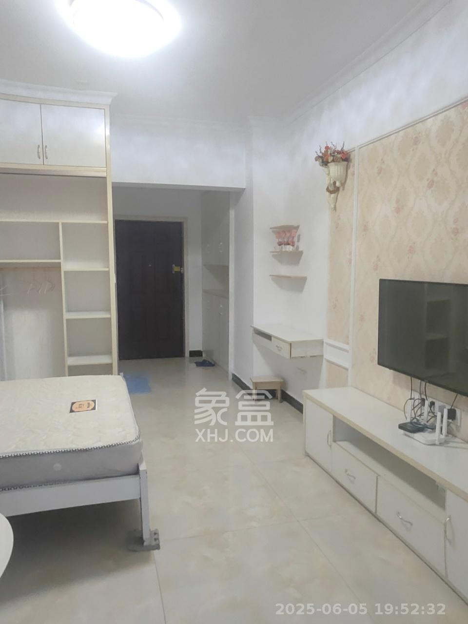 海德公园 1室1厅1卫 1450.0元/月 海德公园 1室1厅1卫 1450.0元/月室内图