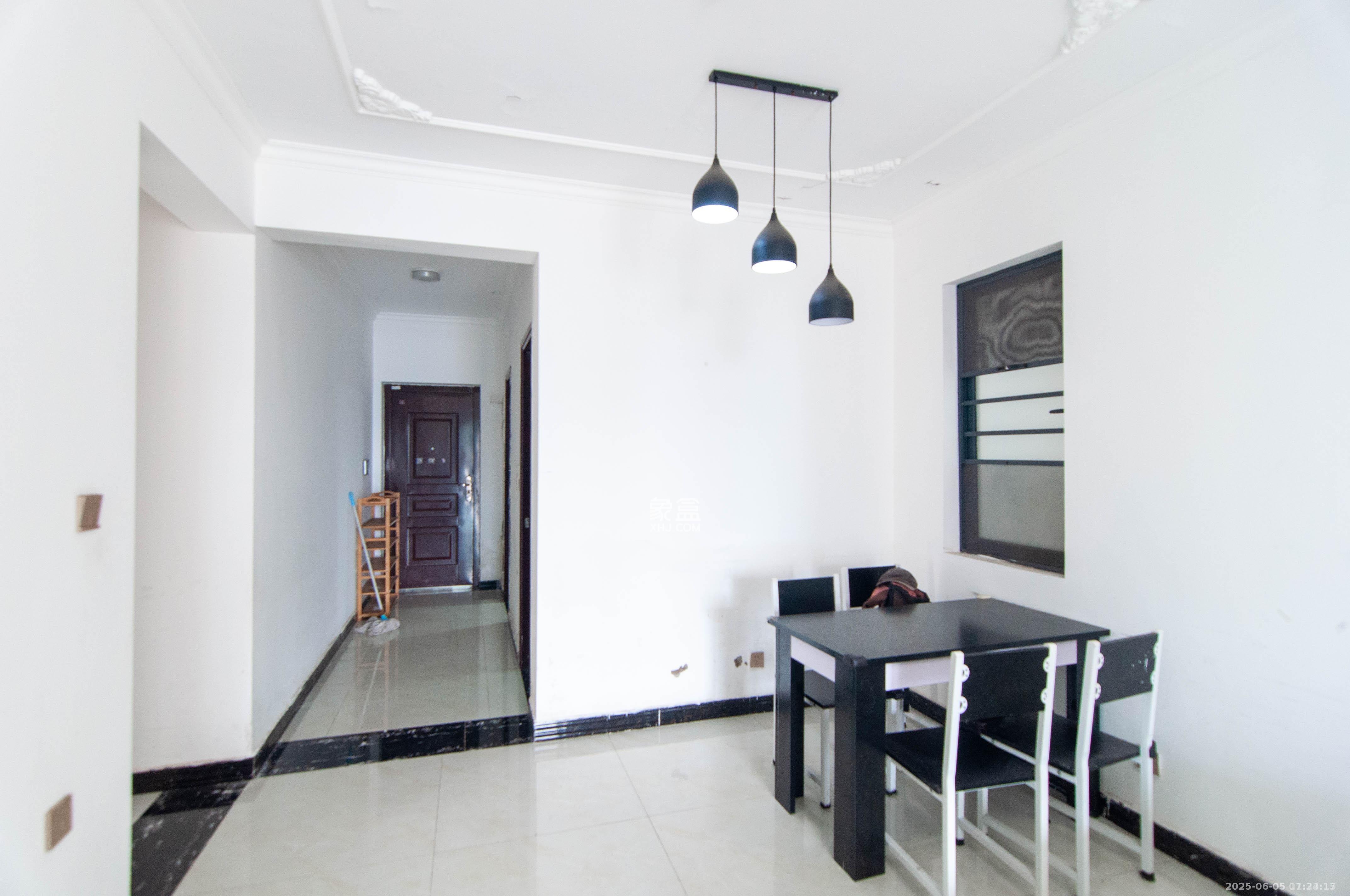 中建梅溪湖中心 3室2厅1卫 2800.0元/月 中建梅溪湖中心 3室2厅1卫 2800.0元/月室内图