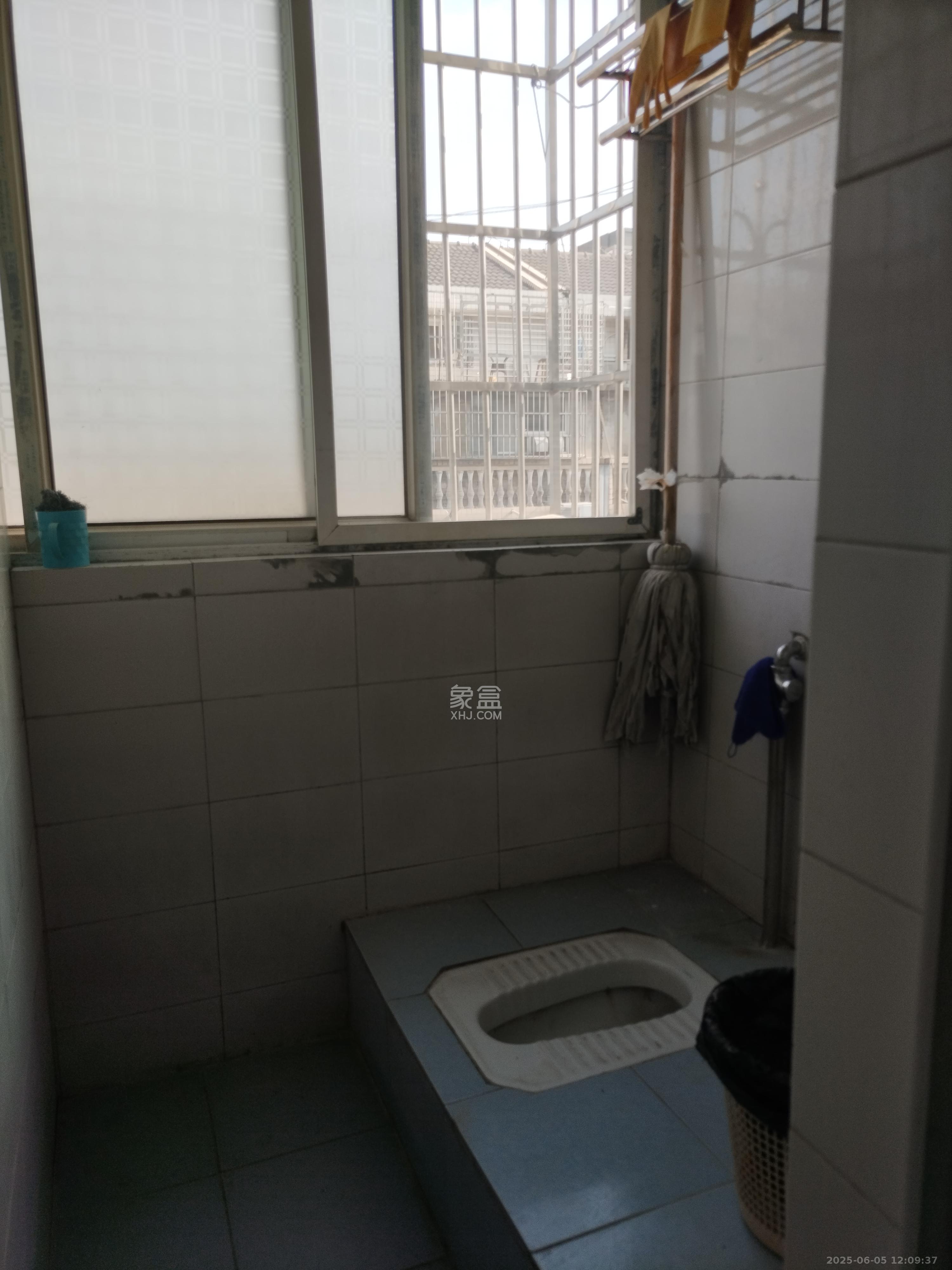 德政园 1室2厅1卫 850.0元/月 德政园 1室2厅1卫 850.0元/月室内图