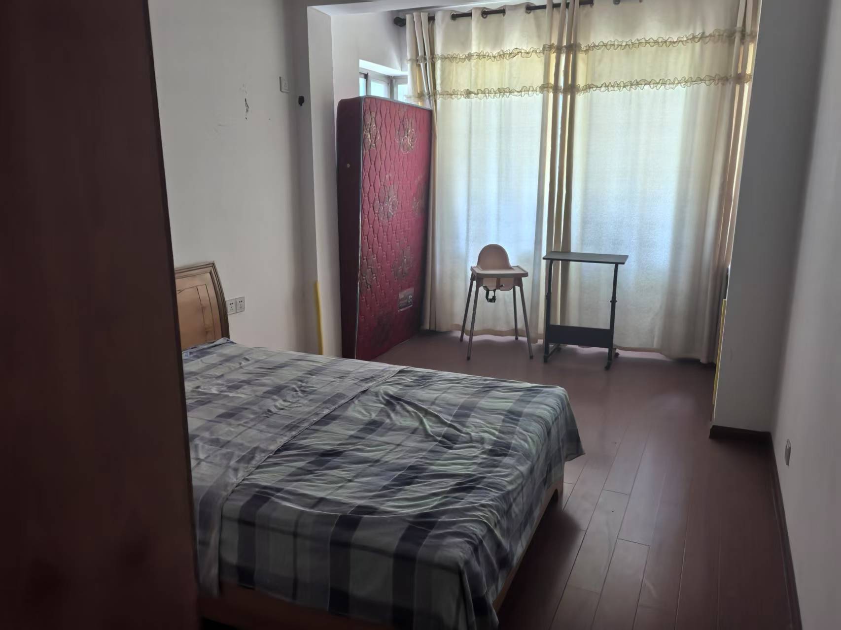 君怡家园  3室2厅2卫    1280.0元/月 君怡家园  3室2厅2卫    1280.0元/月室内图