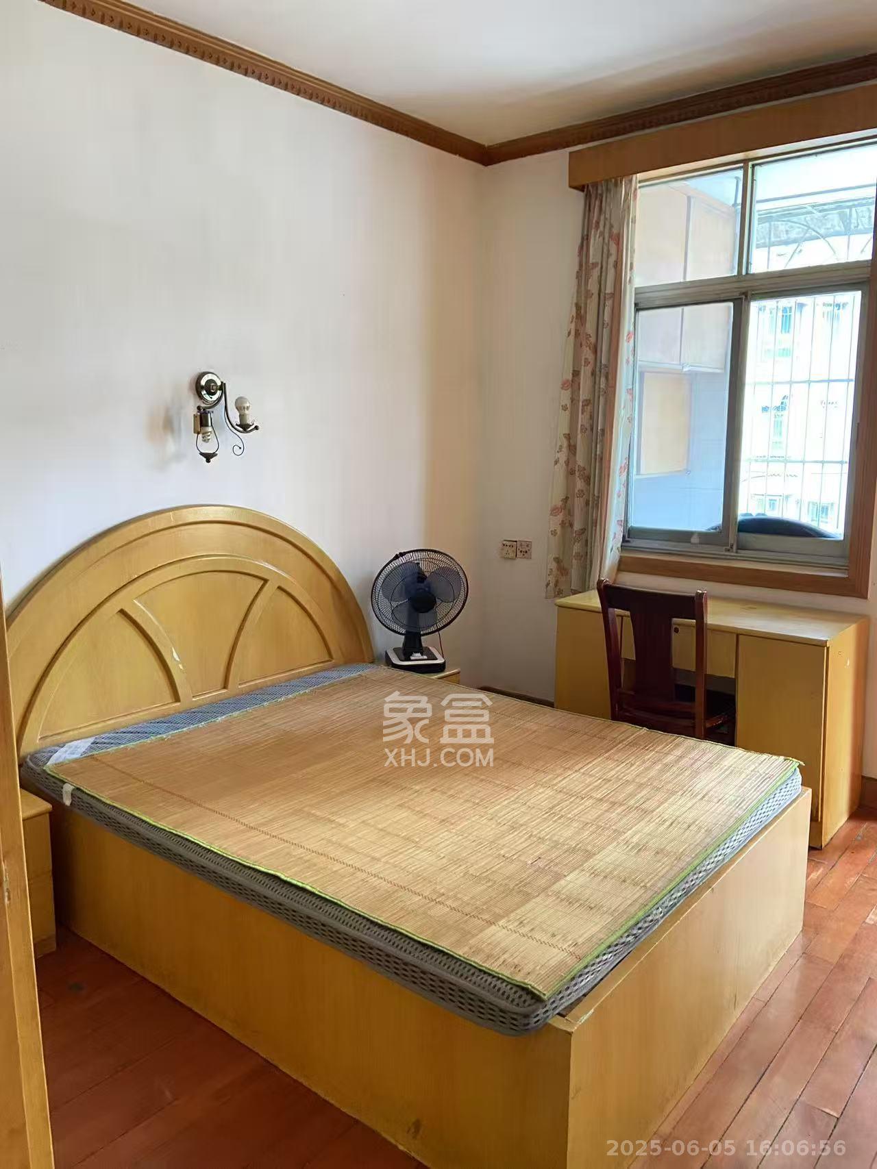 仰天湖二十三冶宿舍  2室1厅1卫   1600.00元/月室内图
