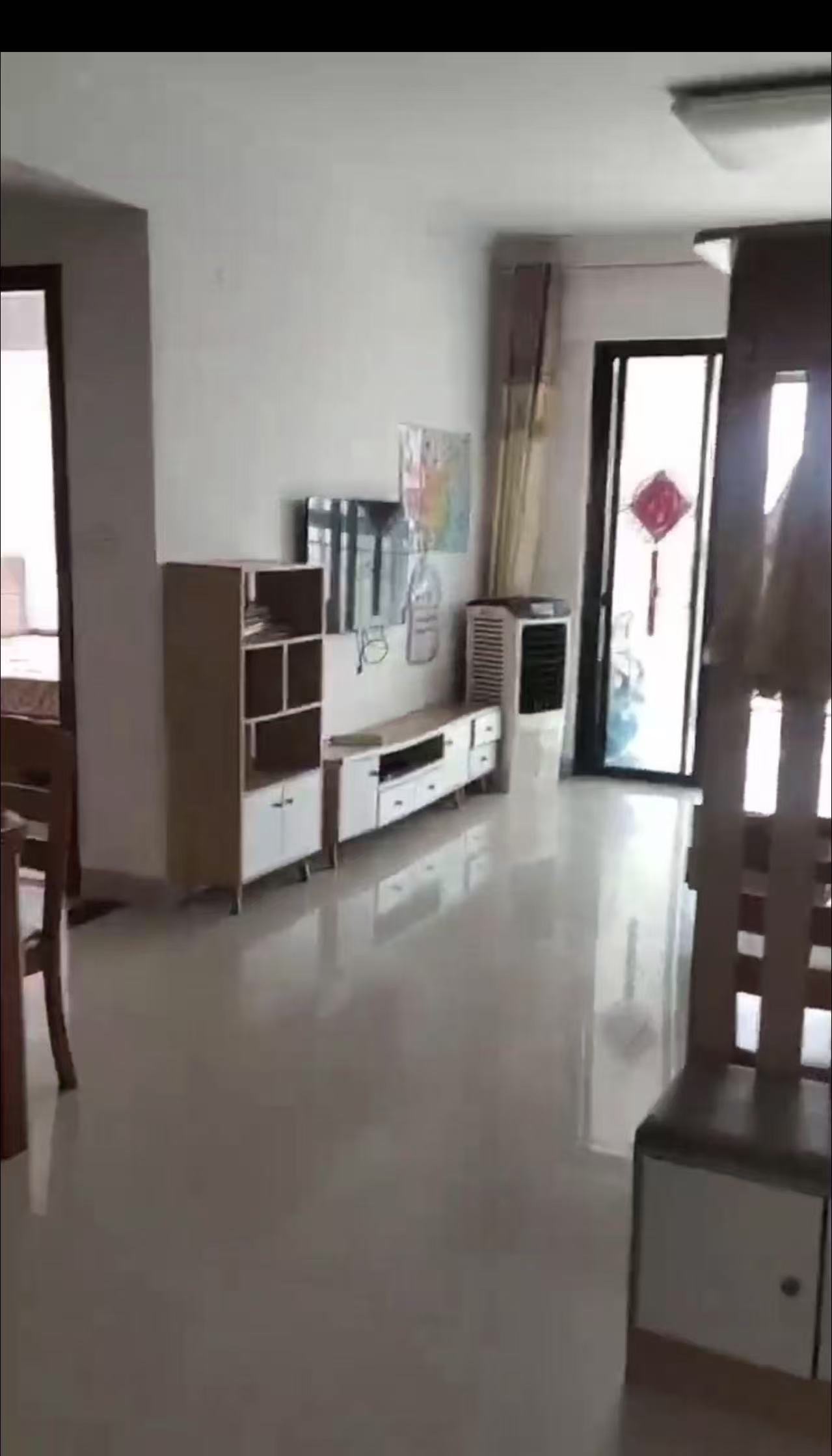 珠江帝景山庄  3室2厅1卫   1500.00元/月室内图
