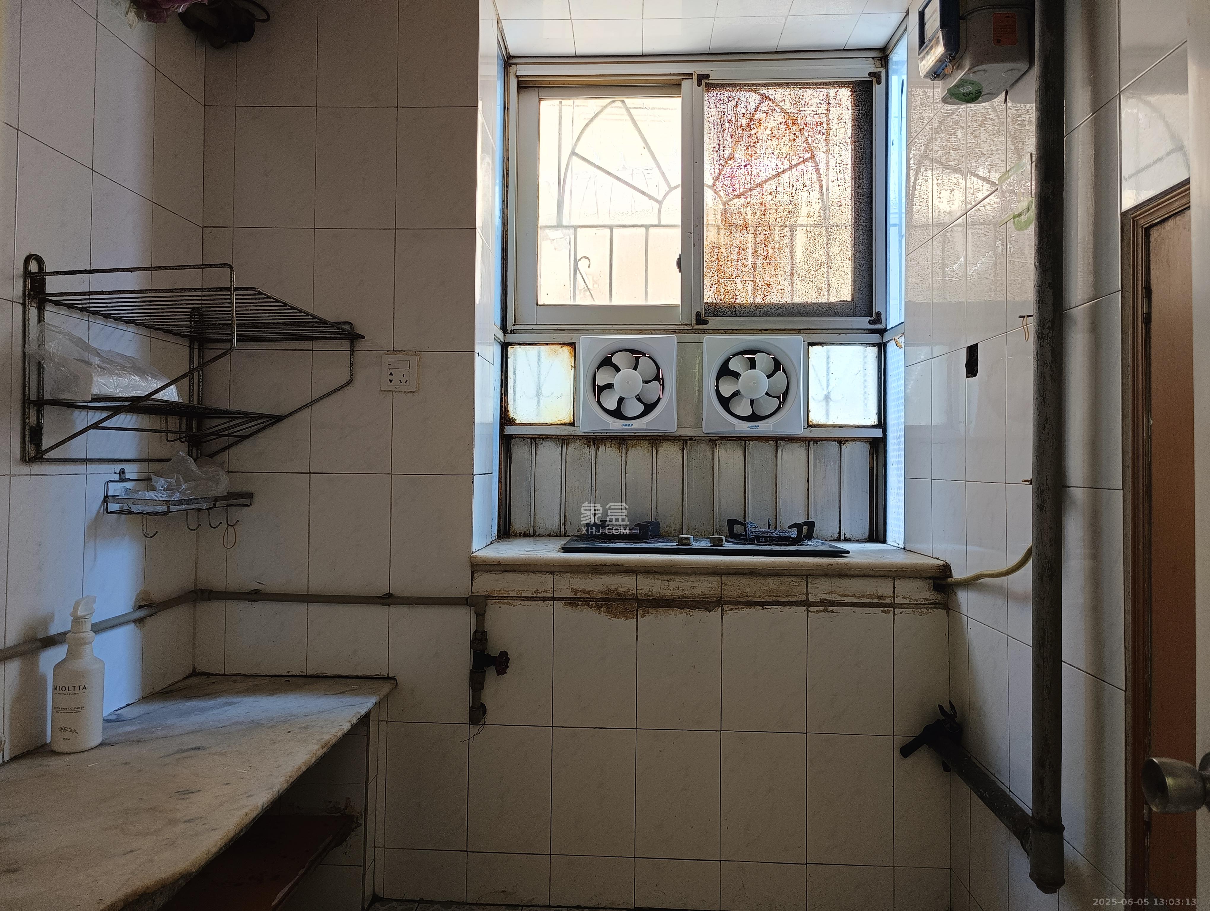 省政府机关二院 2室1厅1卫 2000.0元/月 省政府机关二院 2室1厅1卫 2000.0元/月室内图