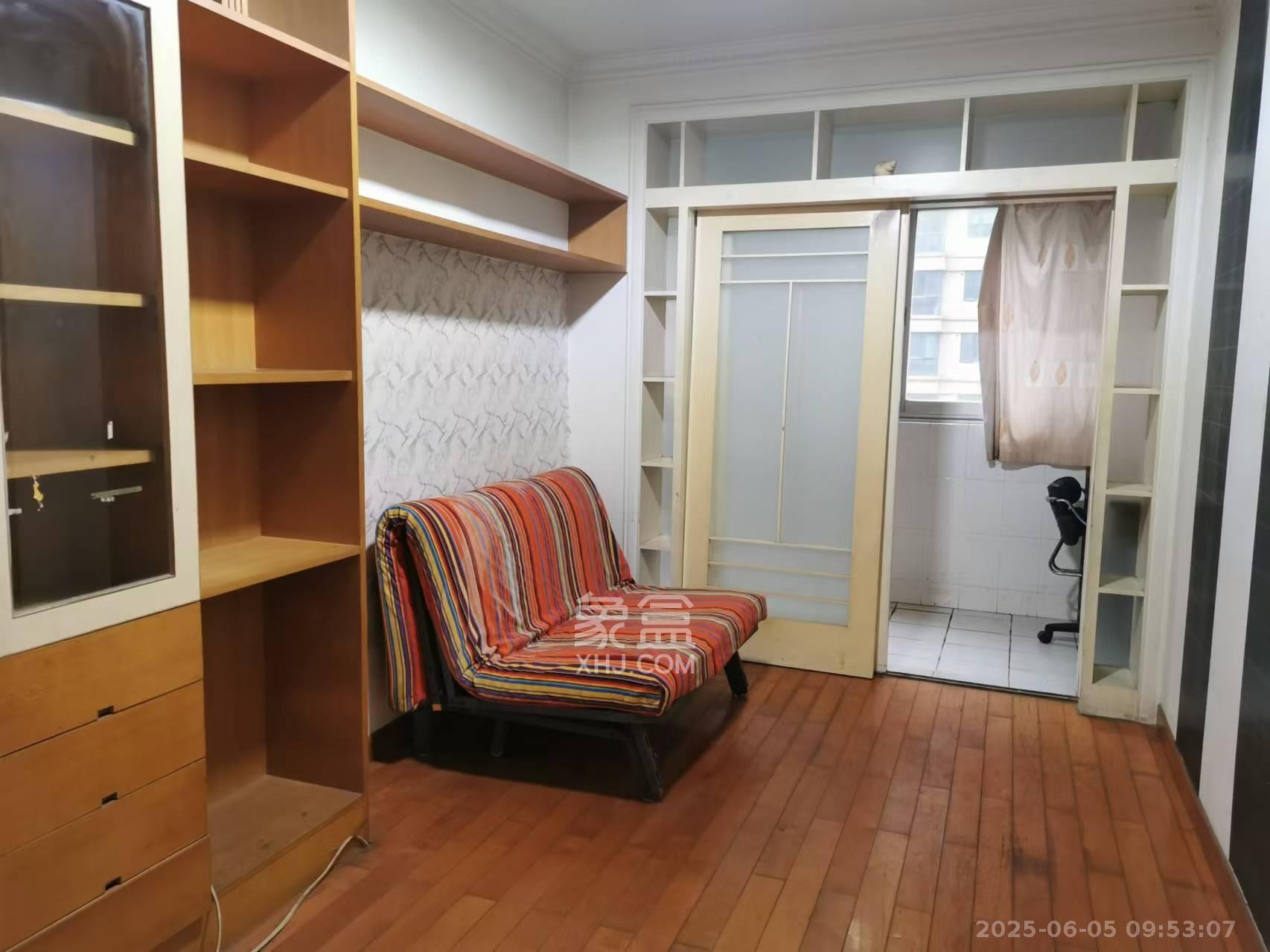 湘卫花苑 3室1厅1卫 1900.0元/月 湘卫花苑 3室1厅1卫 1900.0元/月室内图