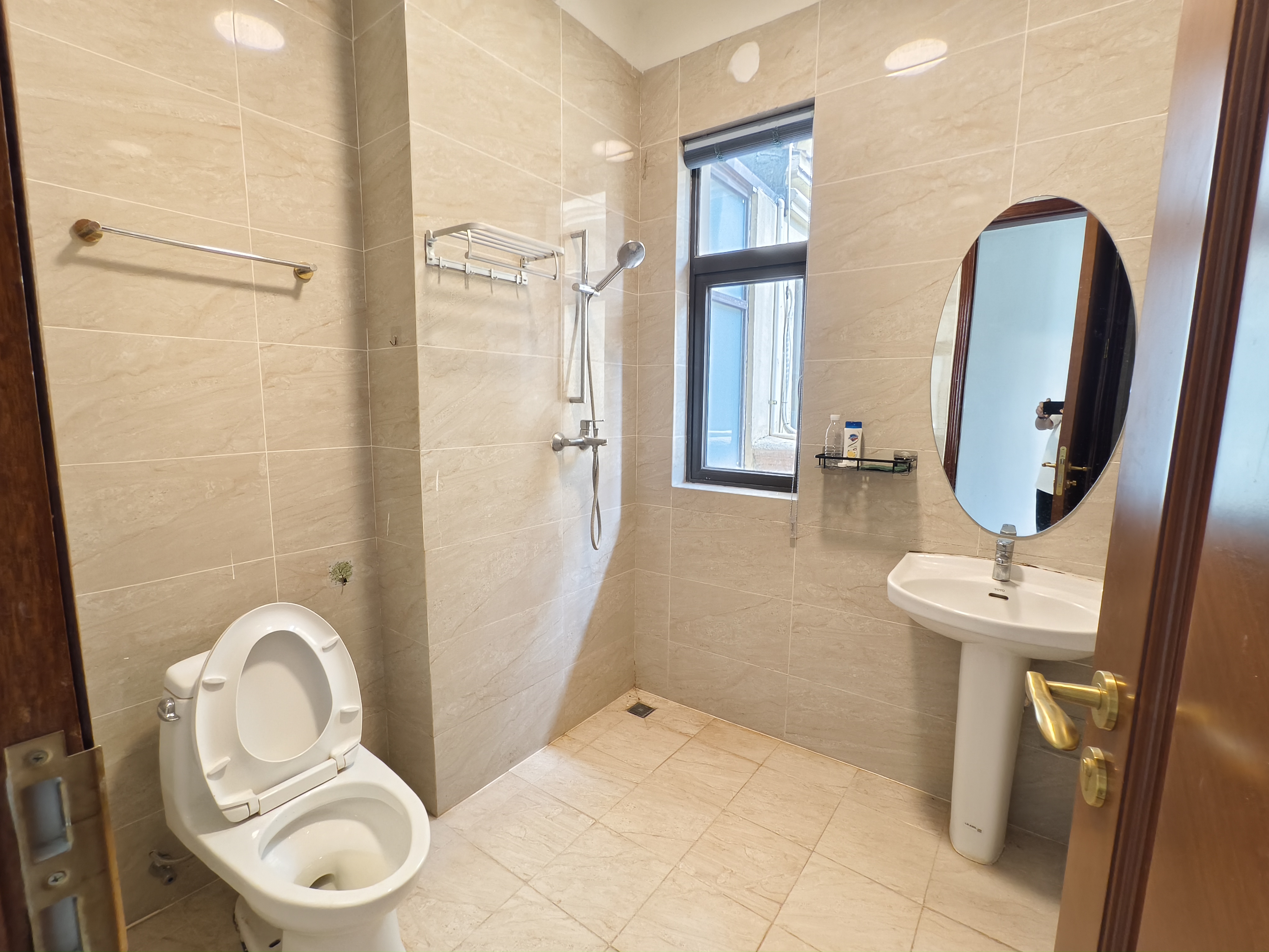 恒大美丽沙悦澜府 5室2厅2卫 19000.0元/月 恒大美丽沙悦澜府 5室2厅2卫 19000.0元/月室内图