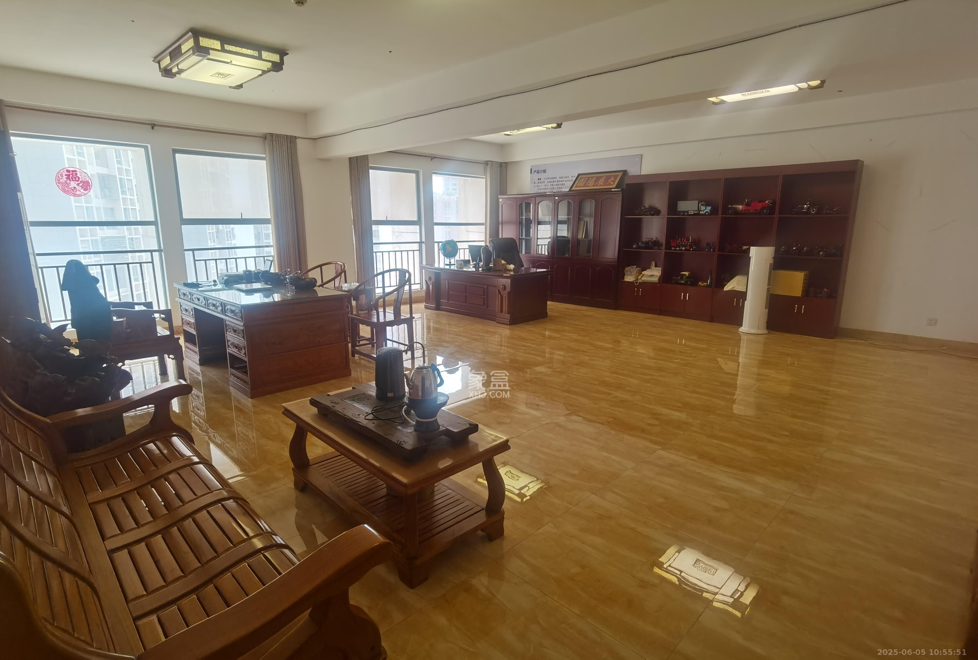 九华新都汇  3室2厅1卫   65.00万客厅