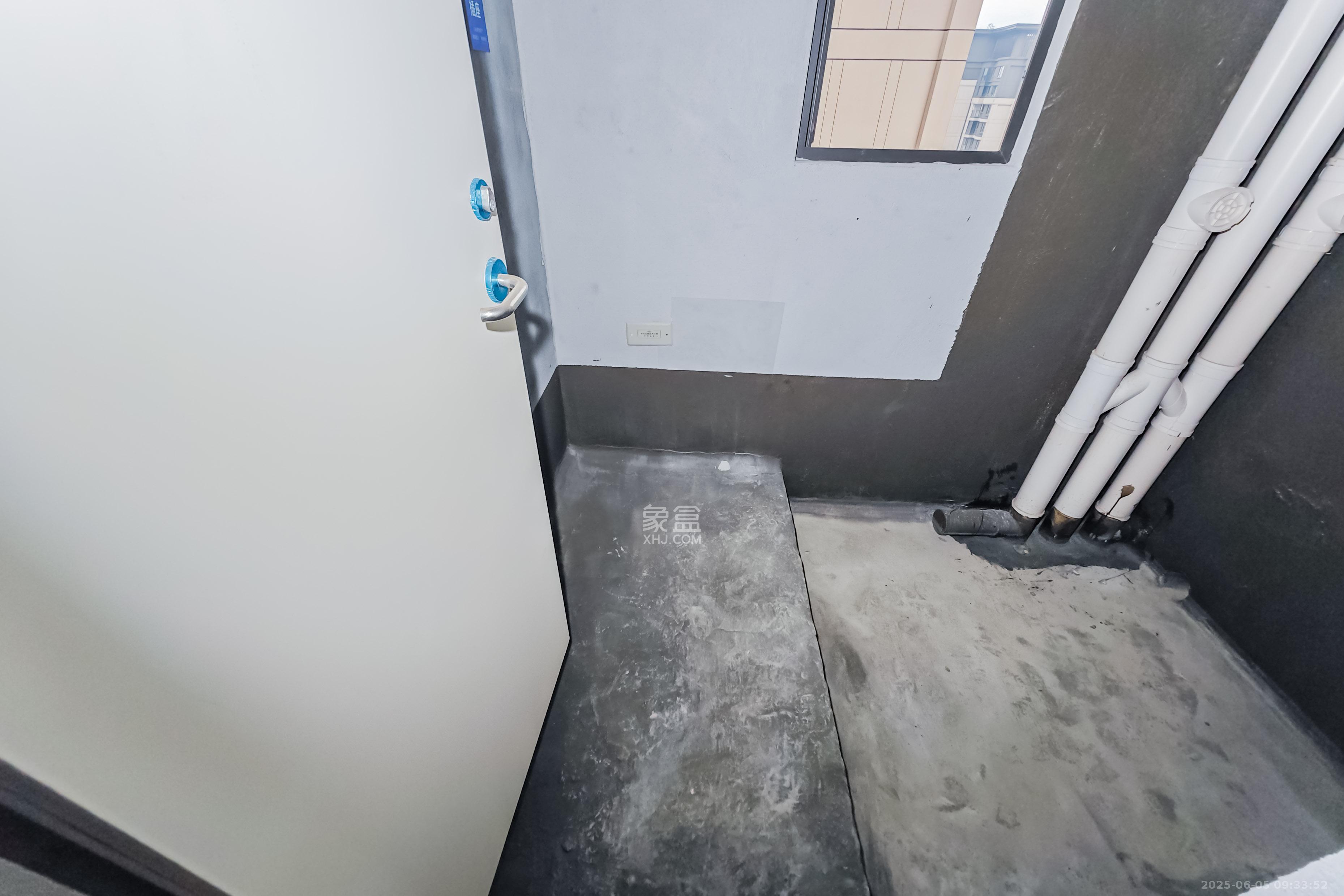 建发玖洲观澜  4室2厅2卫   185.00万其他