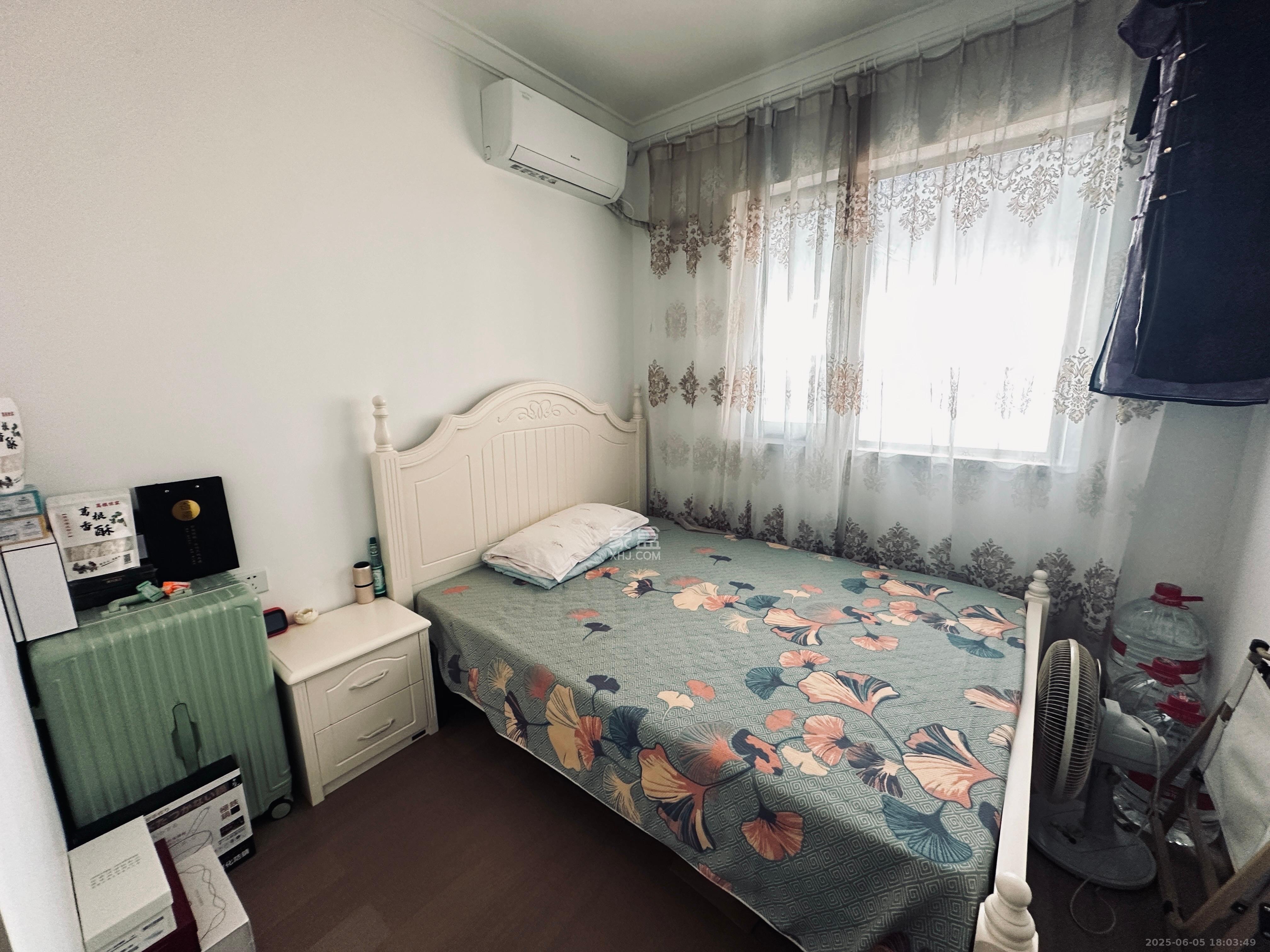 越秀悦湖台  3室2厅2卫   4500.00元/月室内图