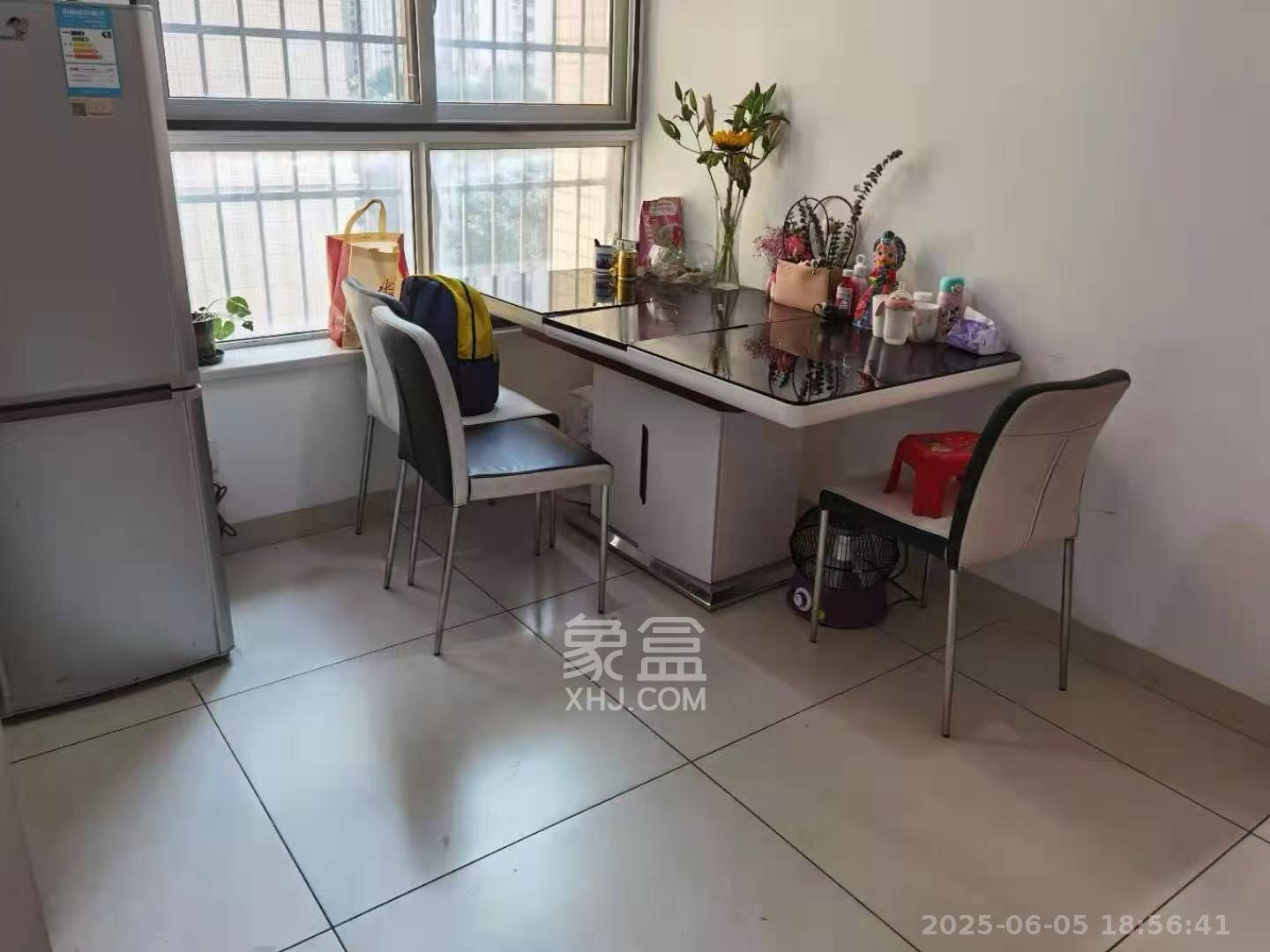 爱琴海岸 2室2厅1卫 1500.0元/月 爱琴海岸 2室2厅1卫 1500.0元/月室内图