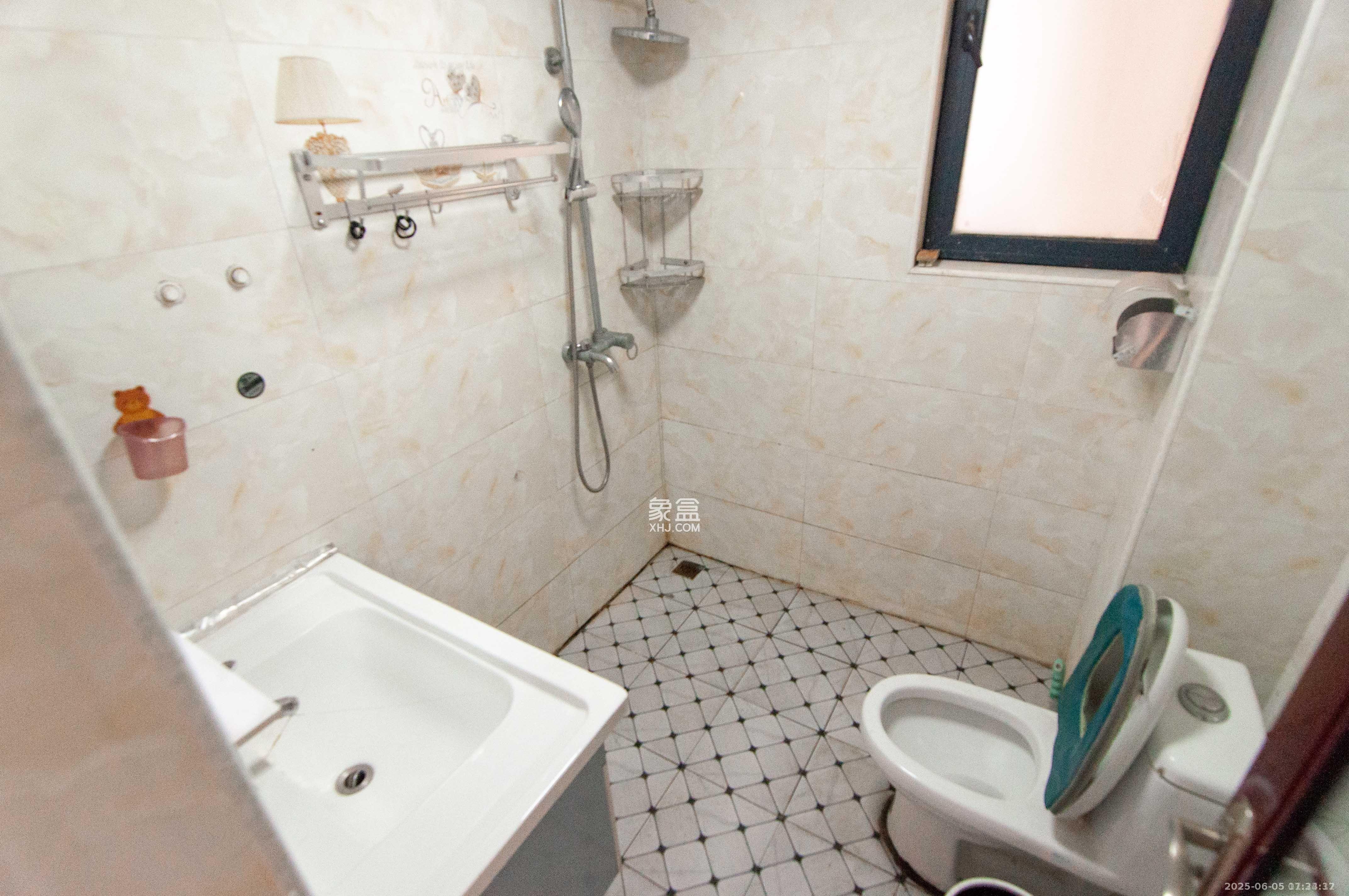 中建梅溪湖中心 3室2厅1卫 2800.0元/月 中建梅溪湖中心 3室2厅1卫 2800.0元/月室内图