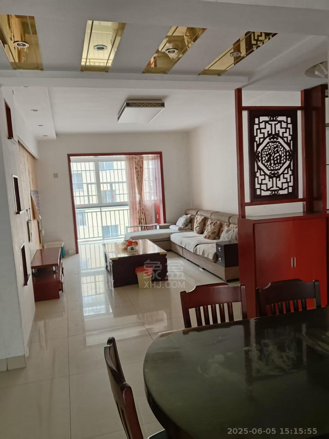 裕景龙苑 3室2厅2卫 1500.0元/月 裕景龙苑 3室2厅2卫 1500.0元/月室内图