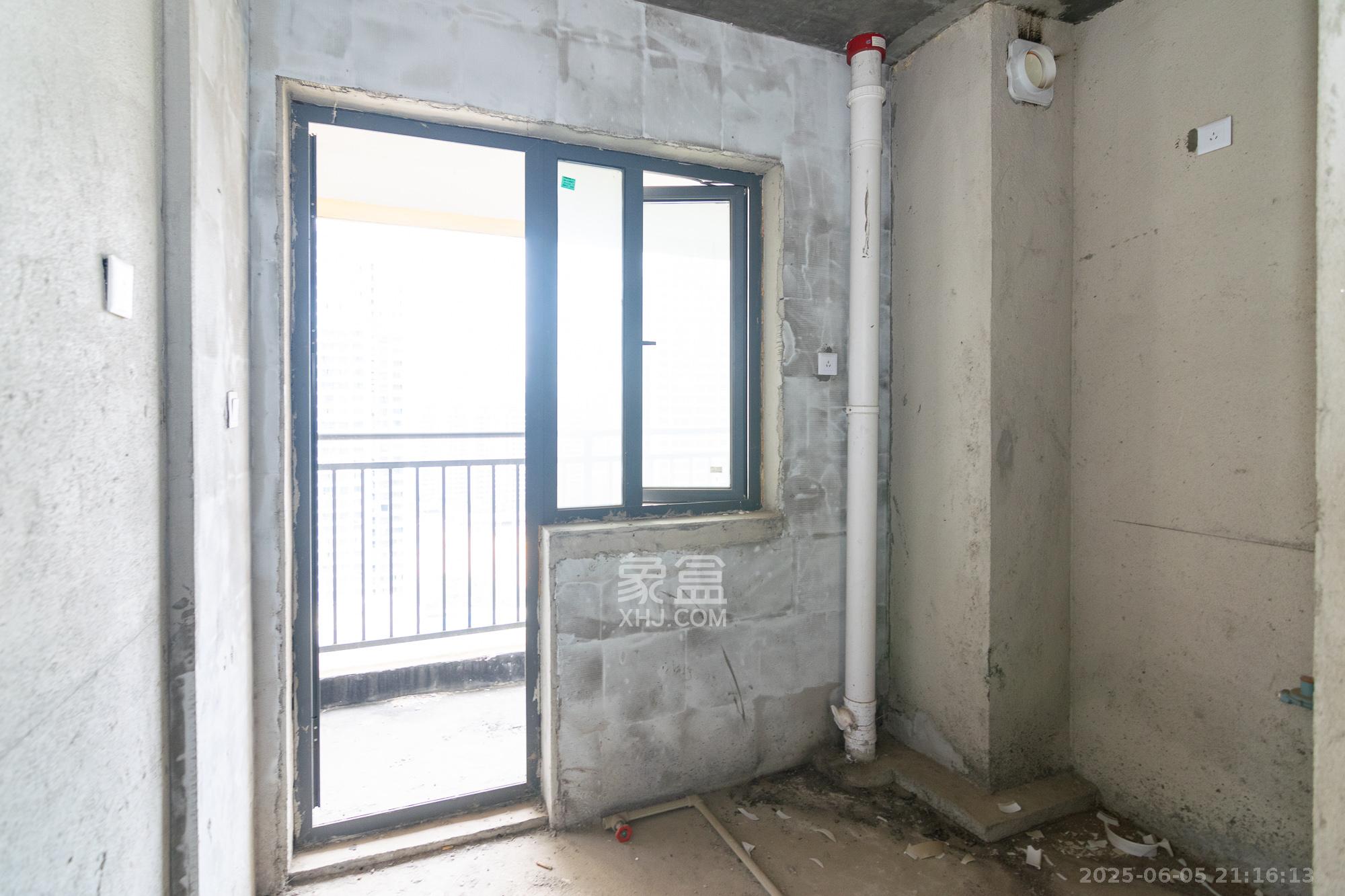 澳海澜庭 3室2厅2卫 85.0万 澳海澜庭 3室2厅2卫 85.0万厨房