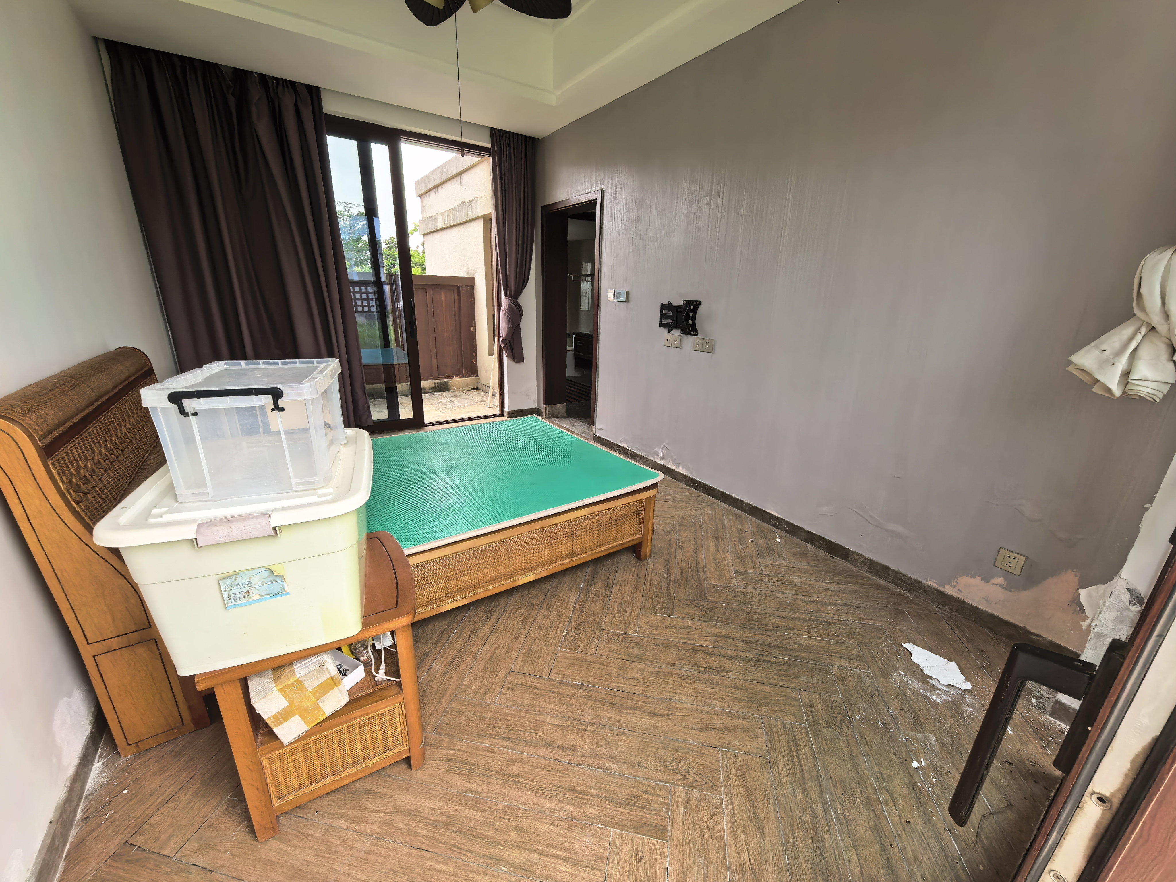 孔雀山沁源汇一期 3室2厅2卫 270.0万 孔雀山沁源汇一期 3室2厅2卫 270.0万户型图