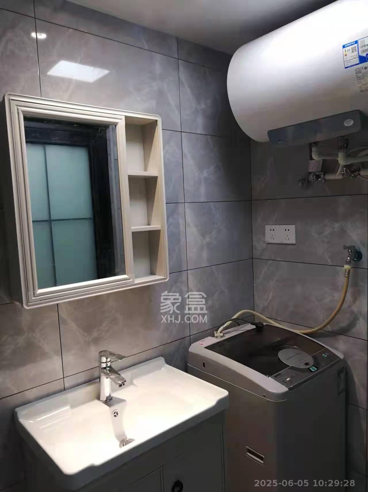 保利麓谷林语I区  2室0厅0卫   1700.00元/月室内图