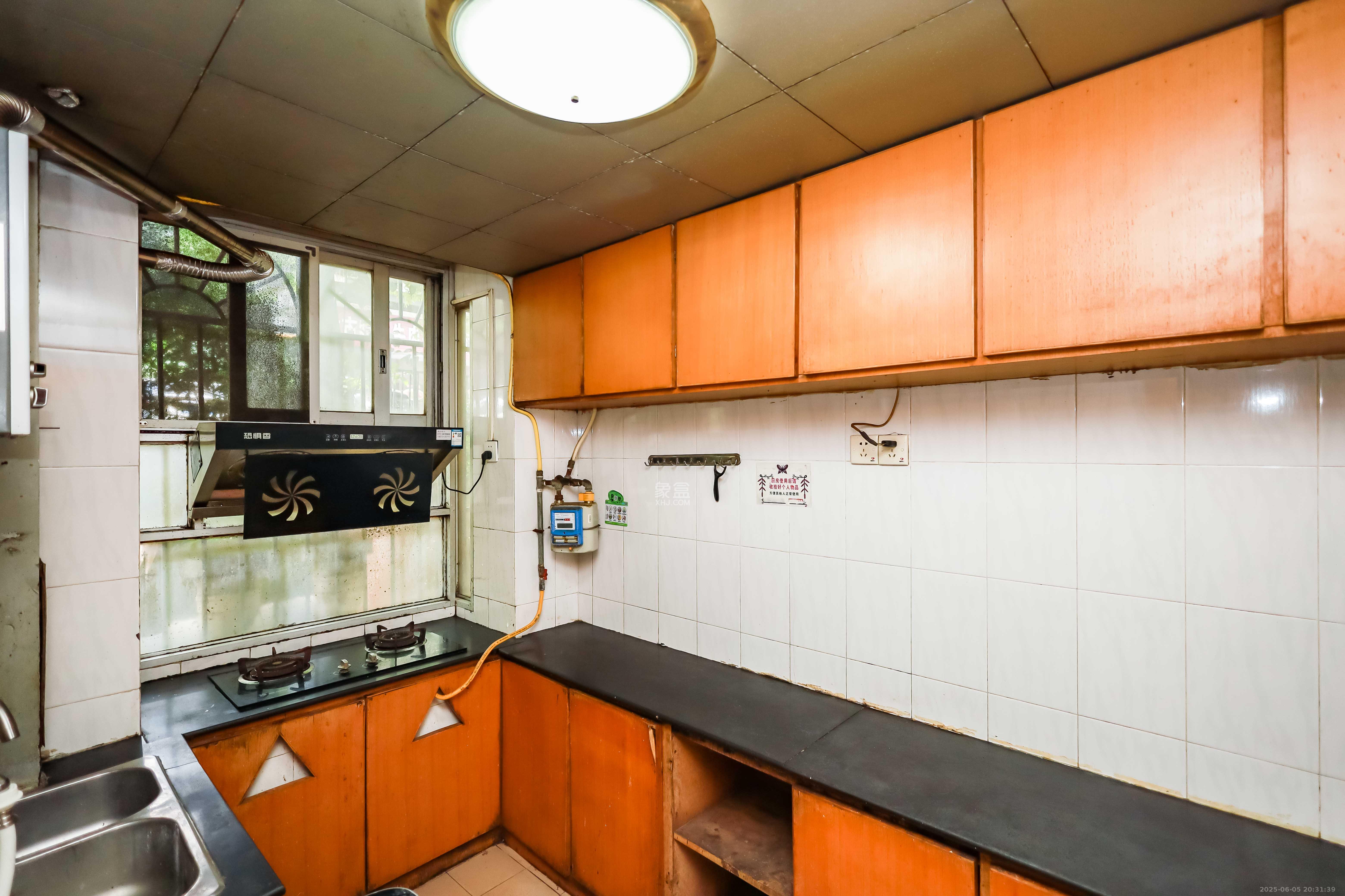 湘卫花苑 3室2厅1卫 78.8万 湘卫花苑 3室2厅1卫 78.8万厨房