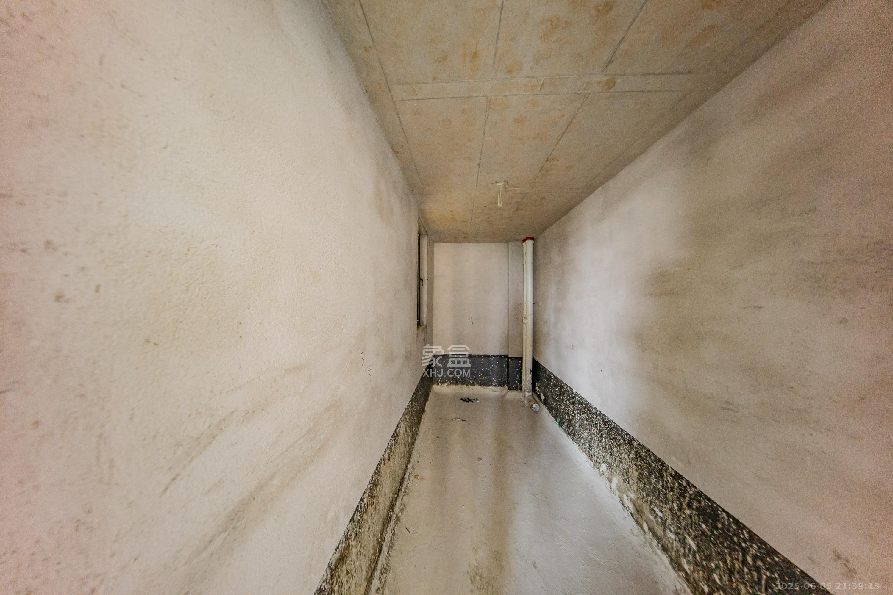 建投象山国际 5室2厅3卫 237.0万 建投象山国际 5室2厅3卫 237.0万卫生间