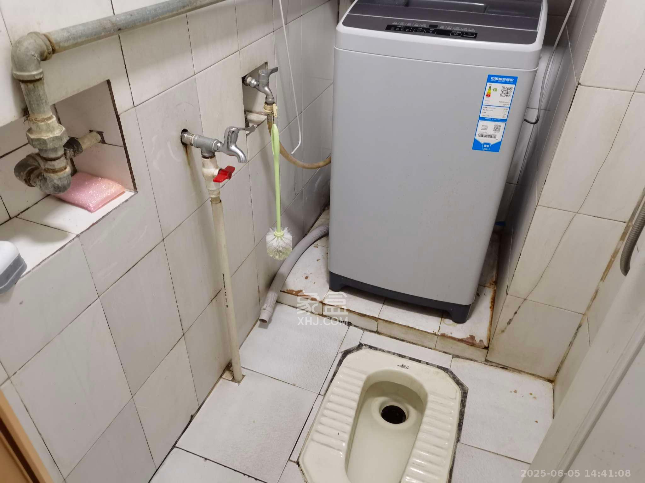 红旗社区  2室1厅1卫   1600.00元/月室内图