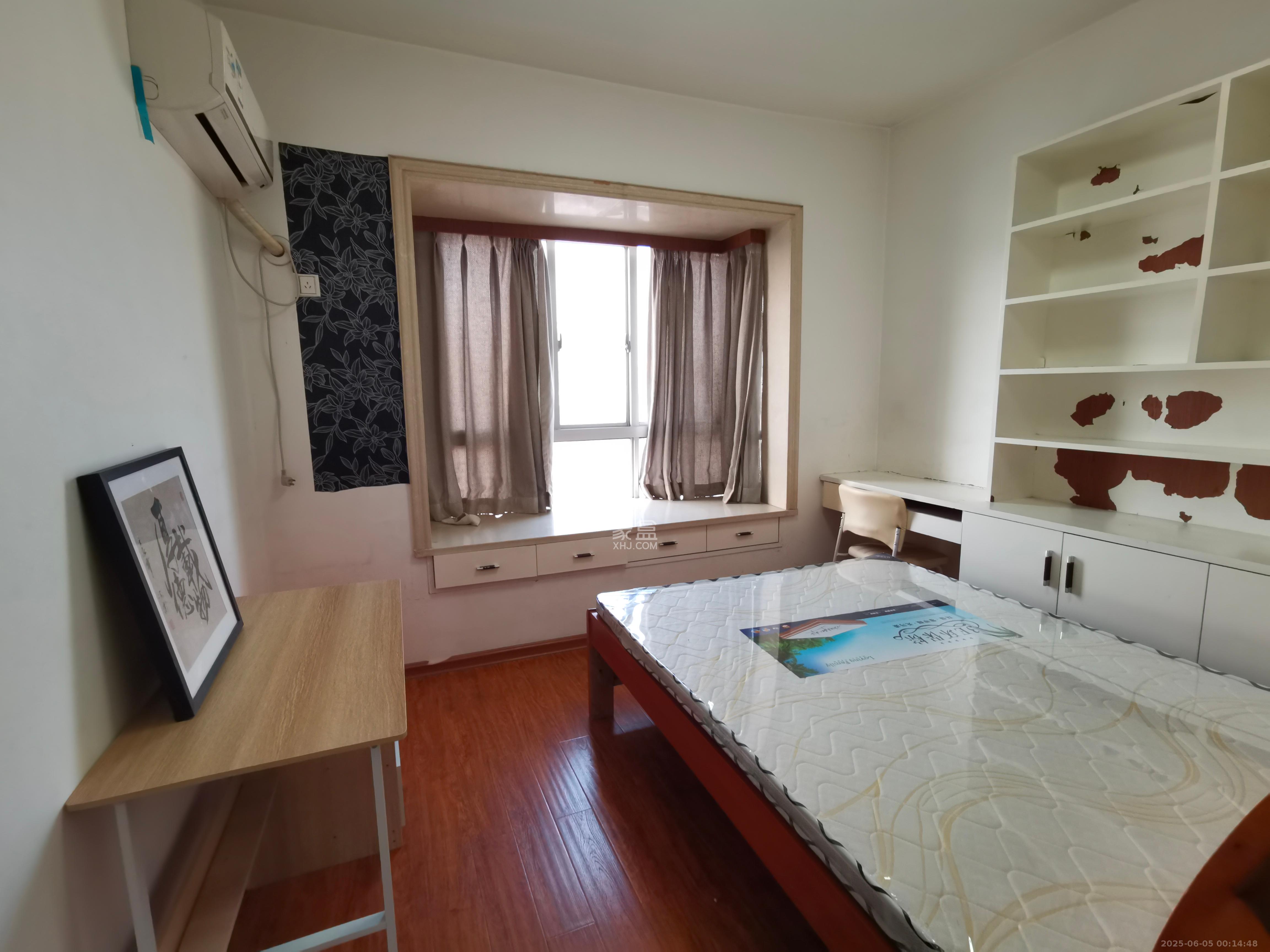 上河国际B座  3室2厅2卫   2800.00元/月室内图