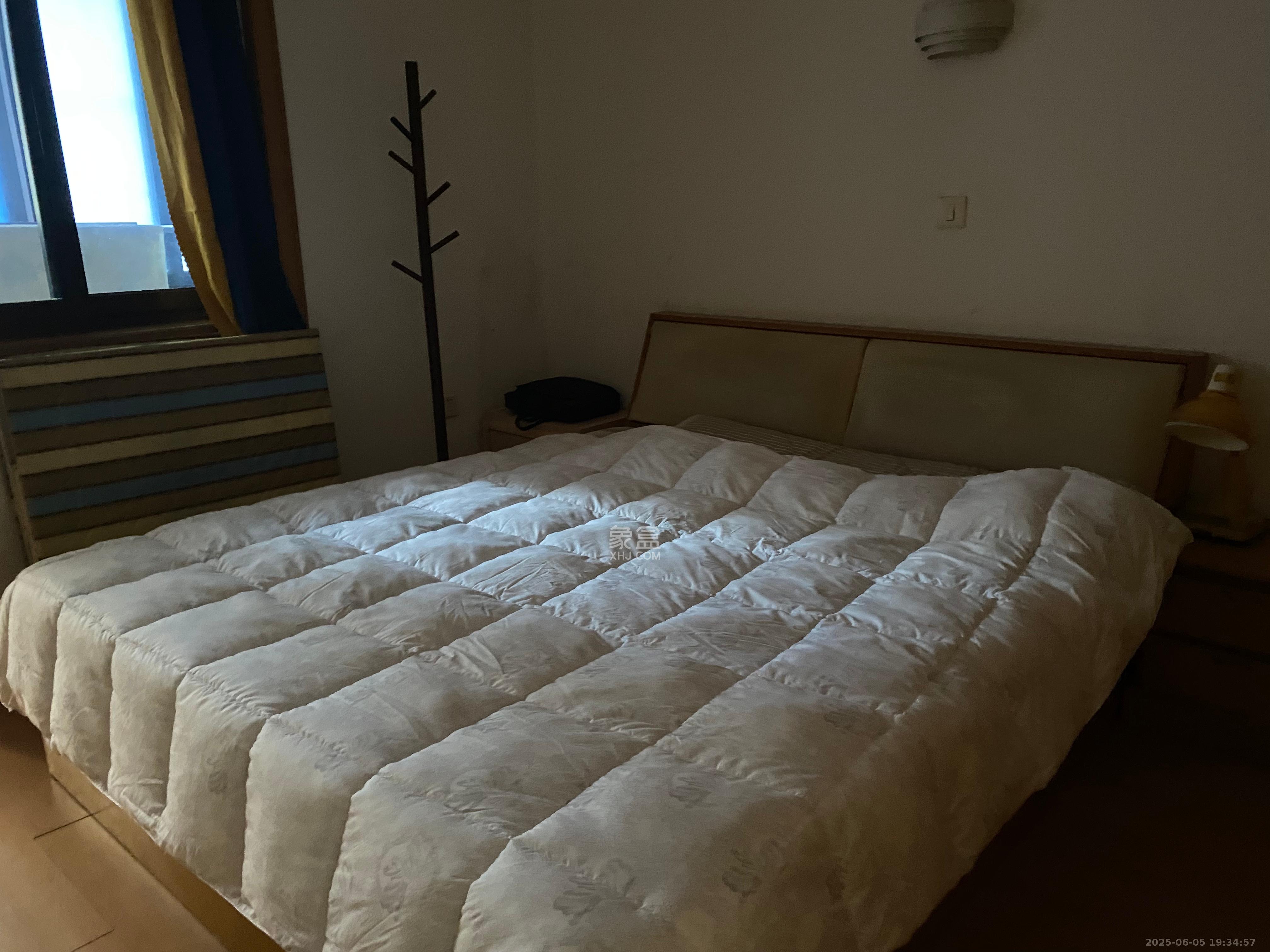 乔庄社区  3室2厅1卫    2400.0元/月室内图