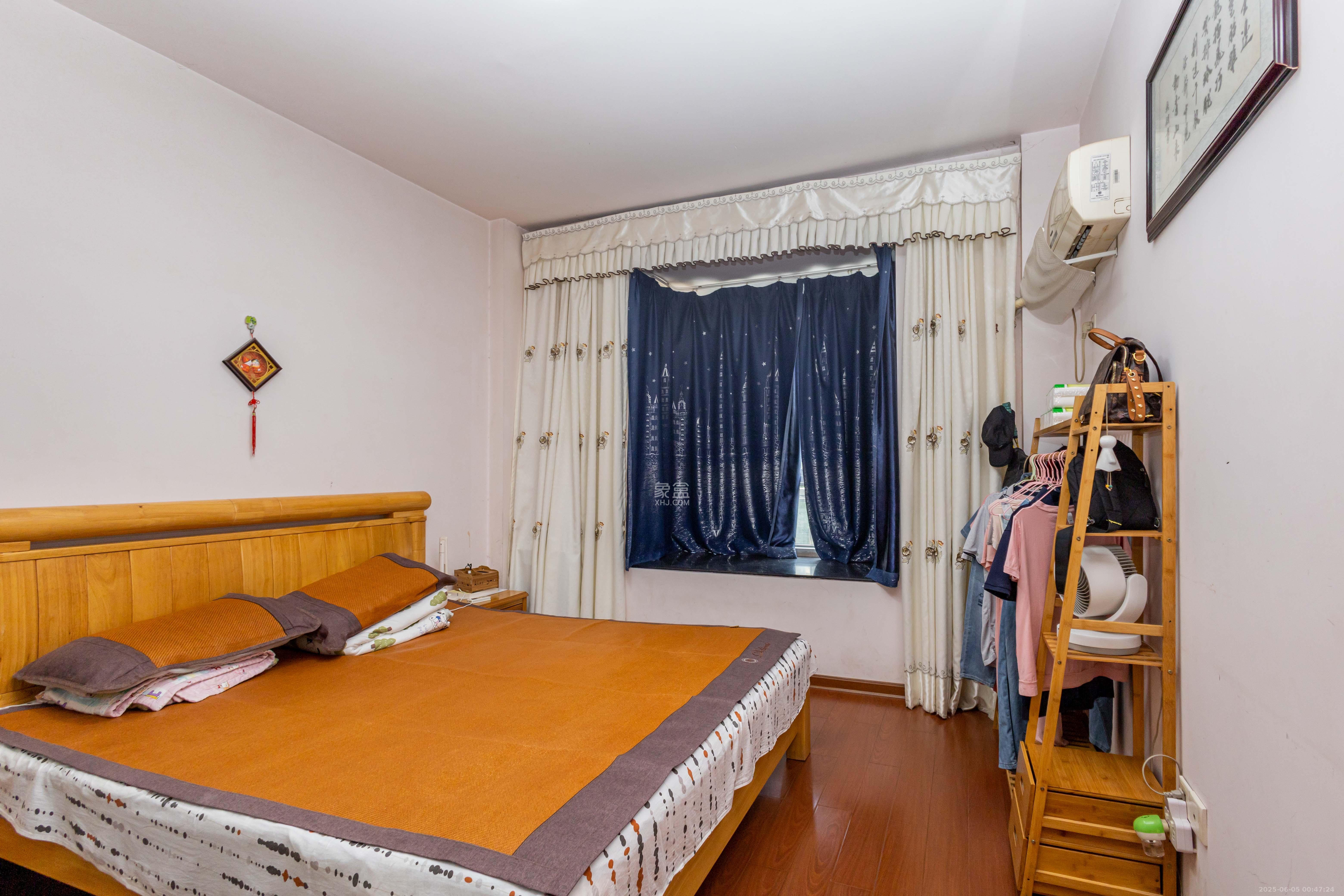 星城国际  2室2厅1卫    50.0万卧室