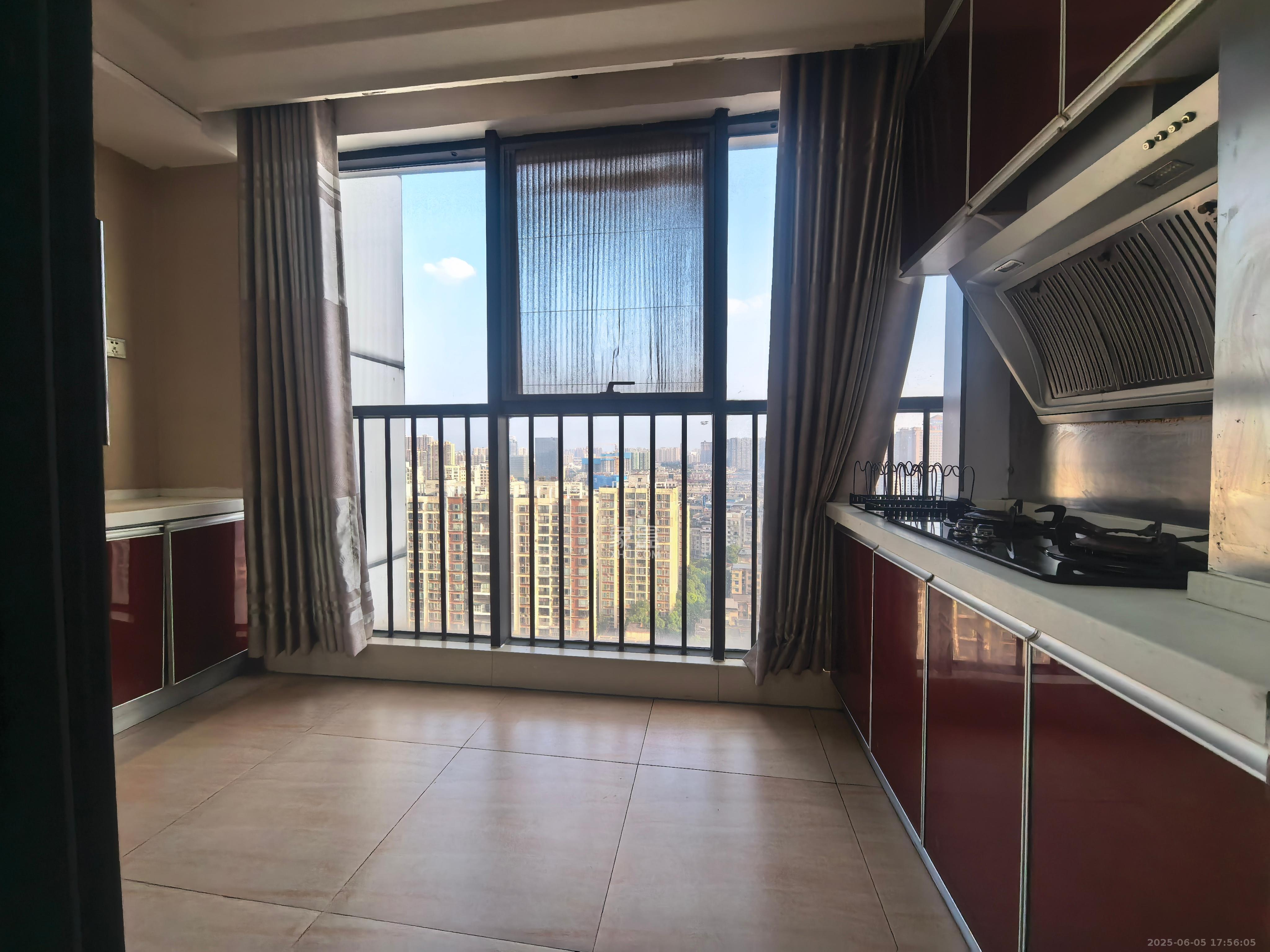 东塘瑞府  1室1厅1卫    1800.0元/月 东塘瑞府  1室1厅1卫    1800.0元/月室内图