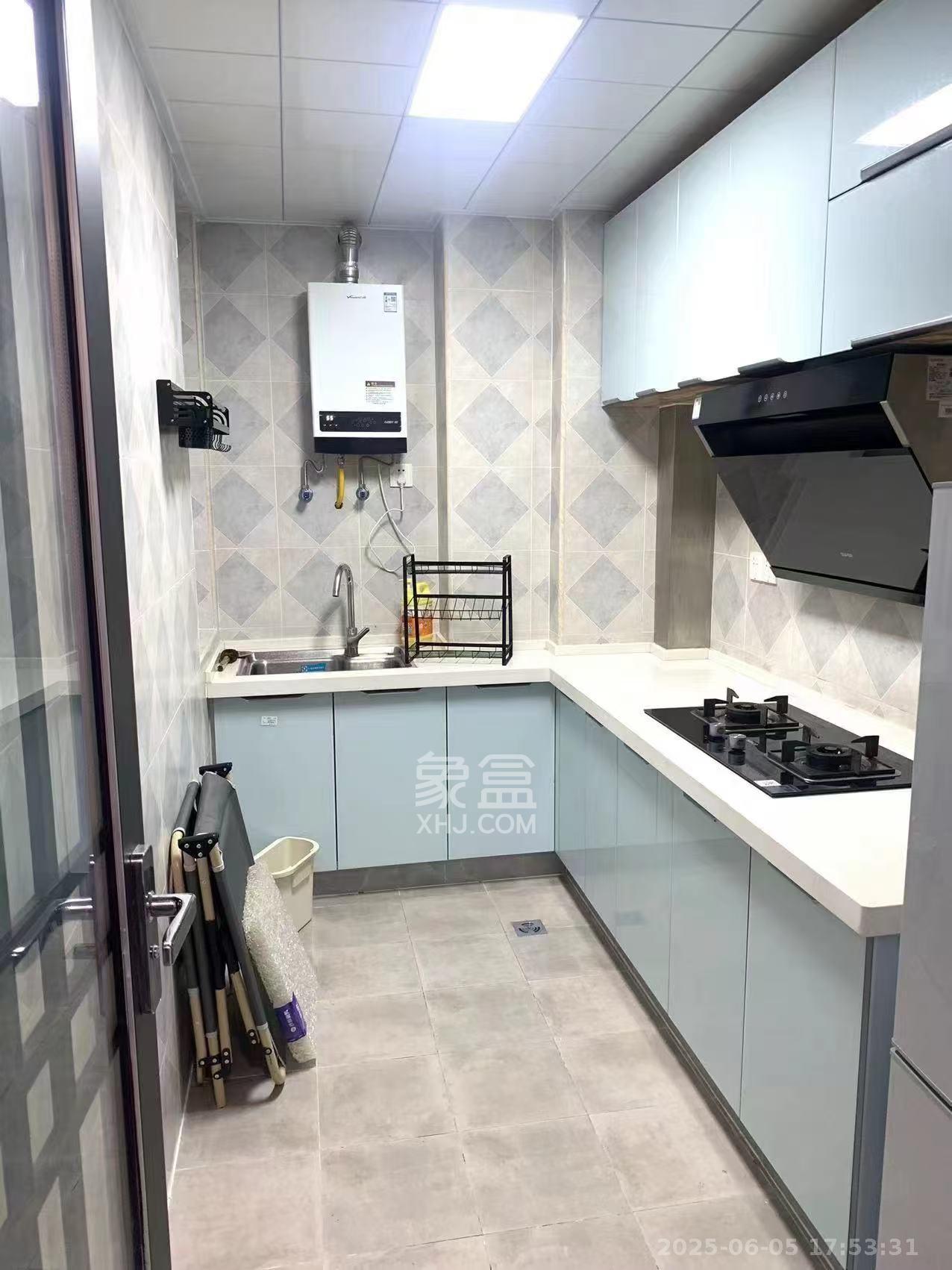 汇景豪庭  1室1厅1卫   2100.00元/月室内图