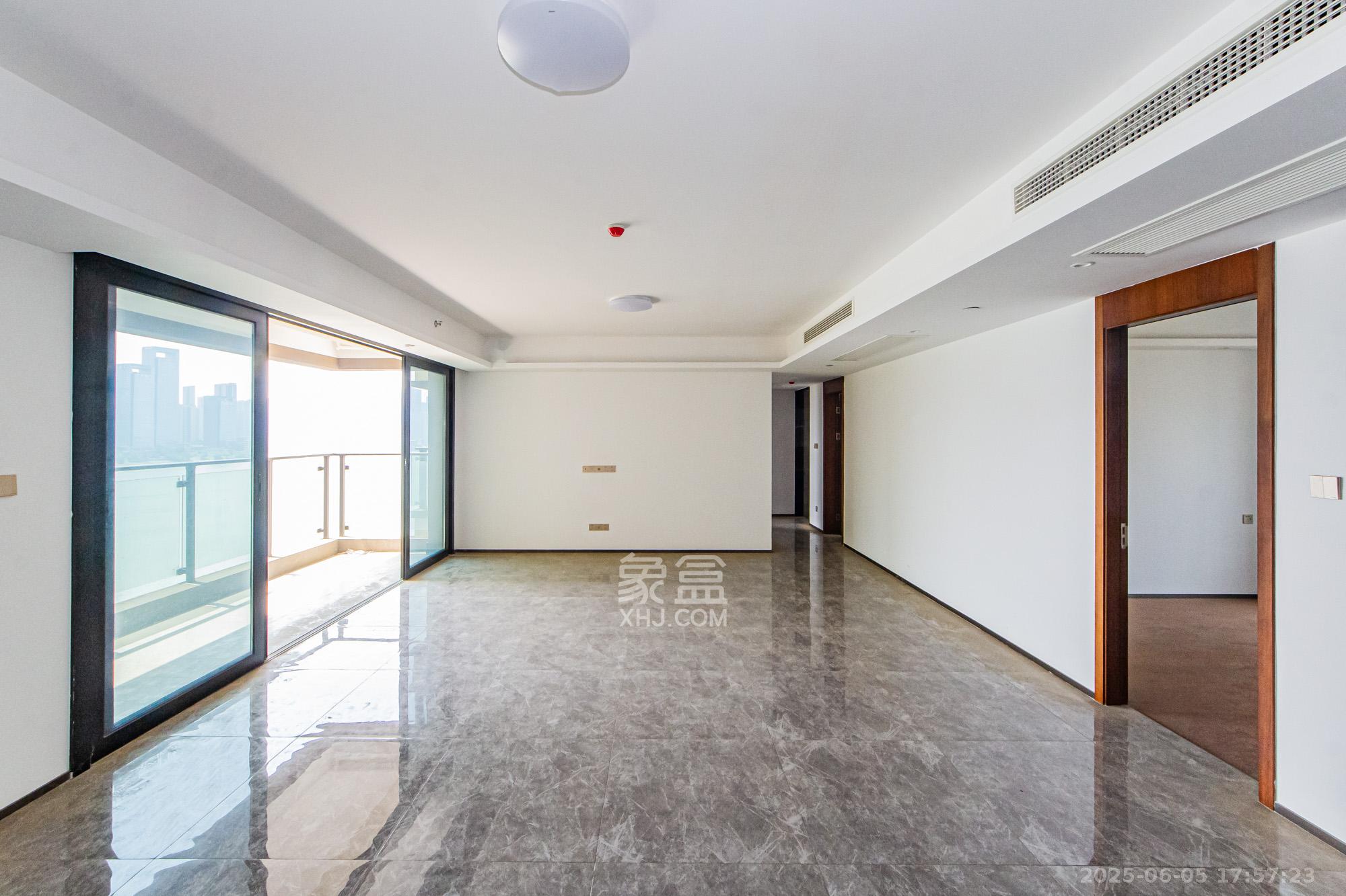 北辰瀚江府  4室2厅2卫    380.0万 北辰瀚江府  4室2厅2卫    380.0万