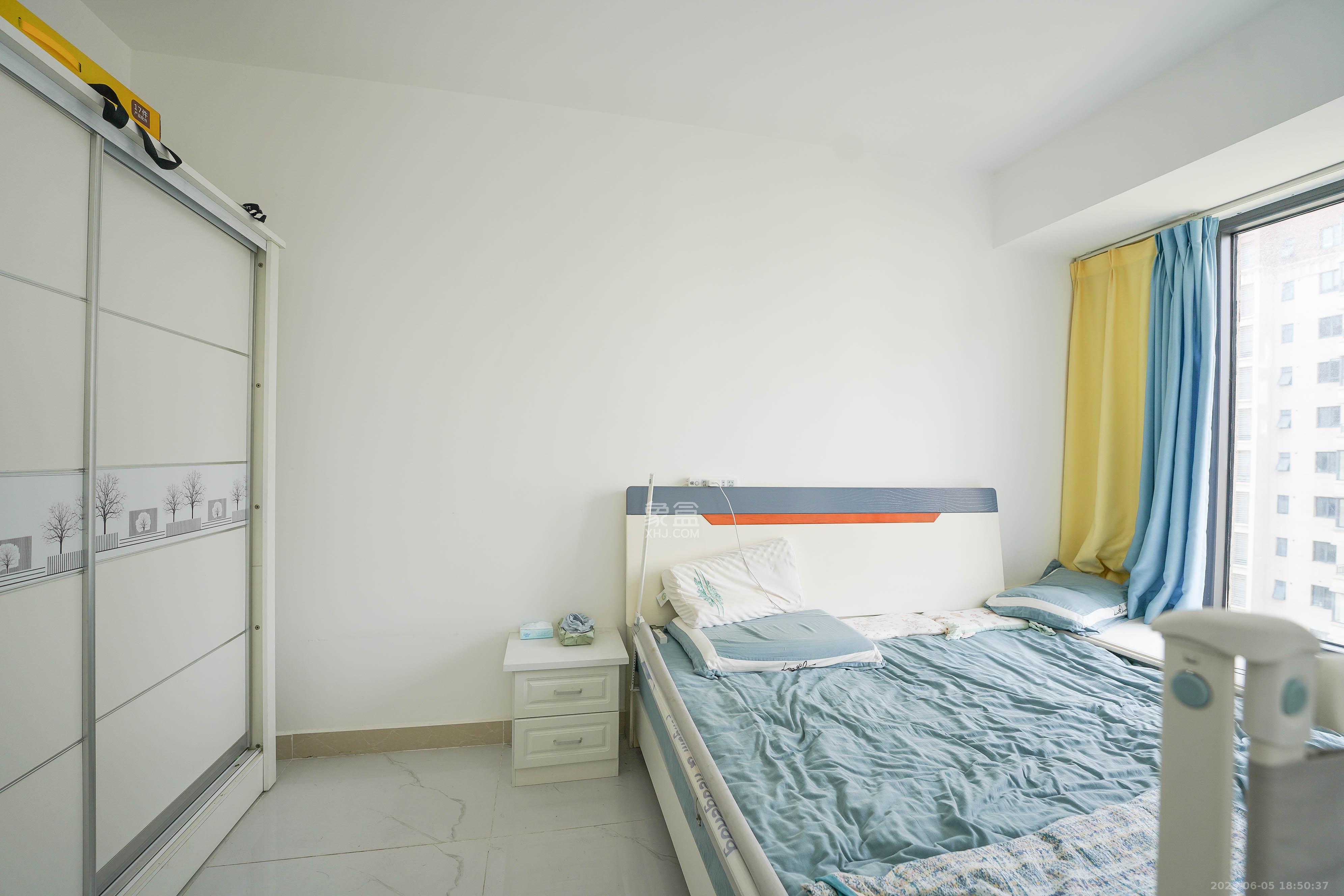 五矿万境蓝山 3室2厅1卫 86.0万 五矿万境蓝山 3室2厅1卫 86.0万卧室