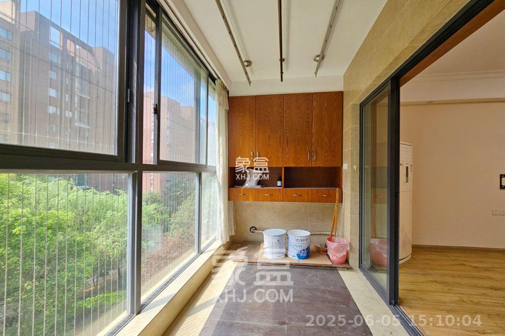 茂华国际湘 3室2厅2卫 2900.0元/月 茂华国际湘 3室2厅2卫 2900.0元/月室内图