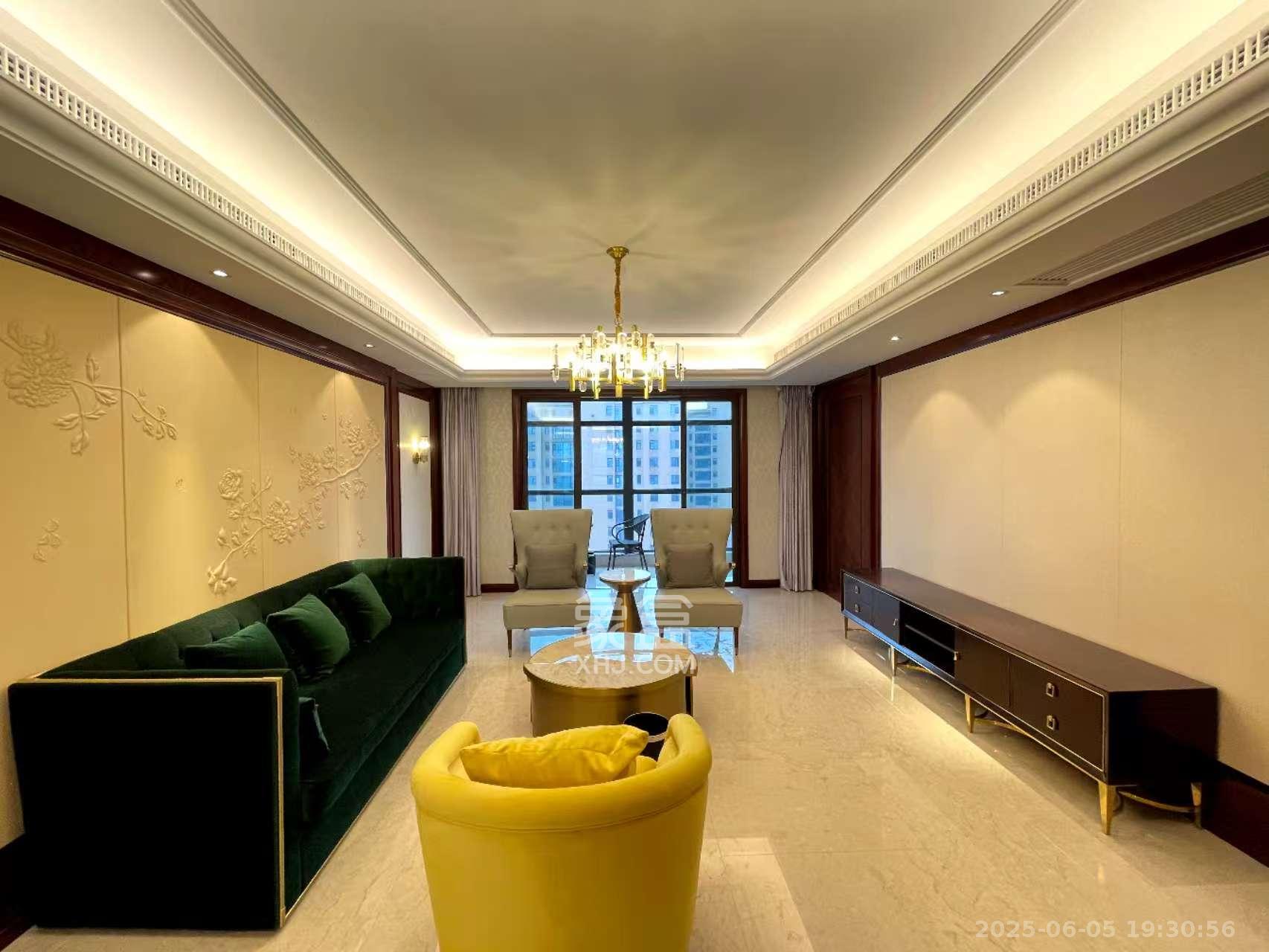 运达中央广场一、二期  3室2厅2卫    13000.0元/月室内图