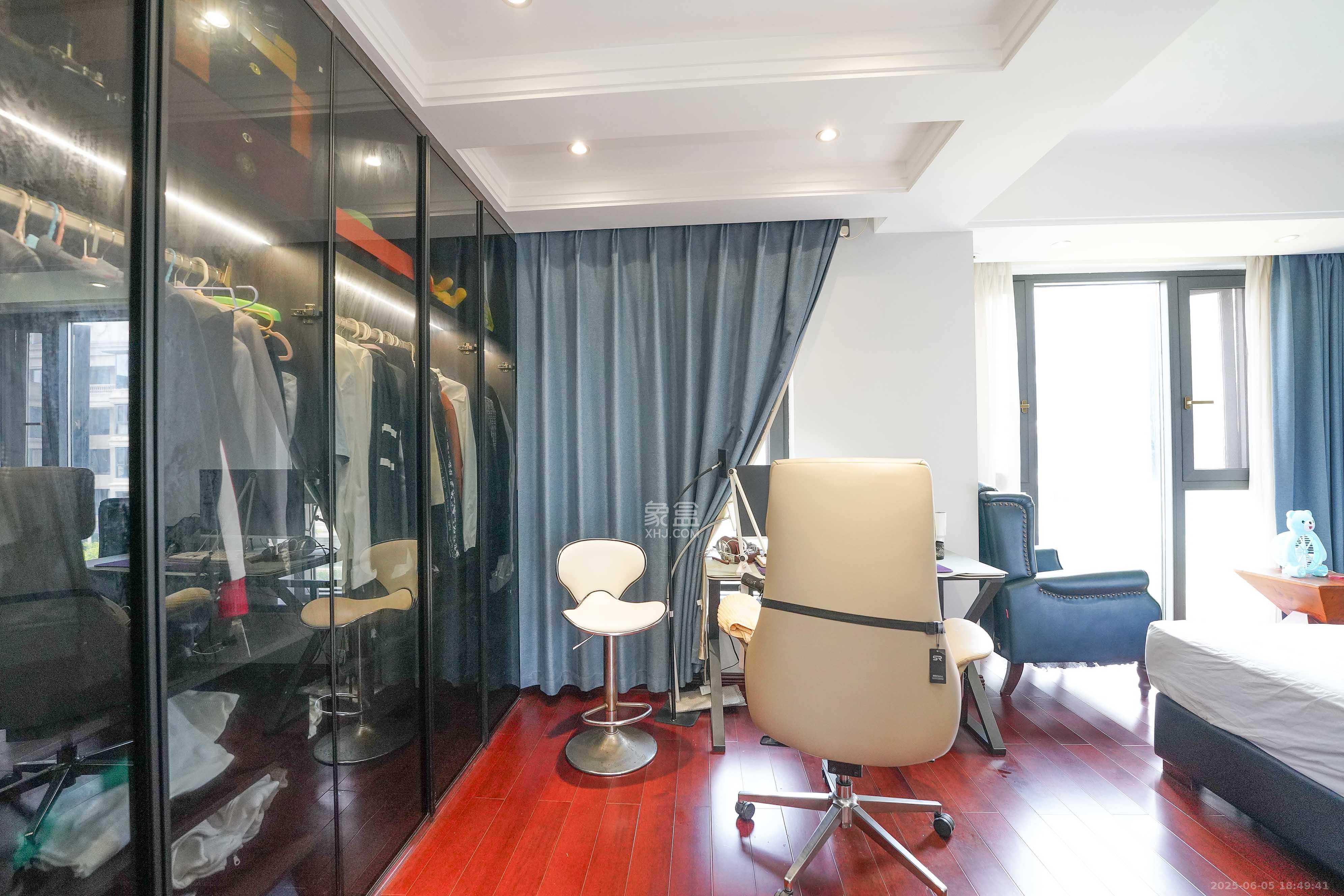 五矿万境蓝山 3室2厅2卫 182.0万 五矿万境蓝山 3室2厅2卫 182.0万卧室