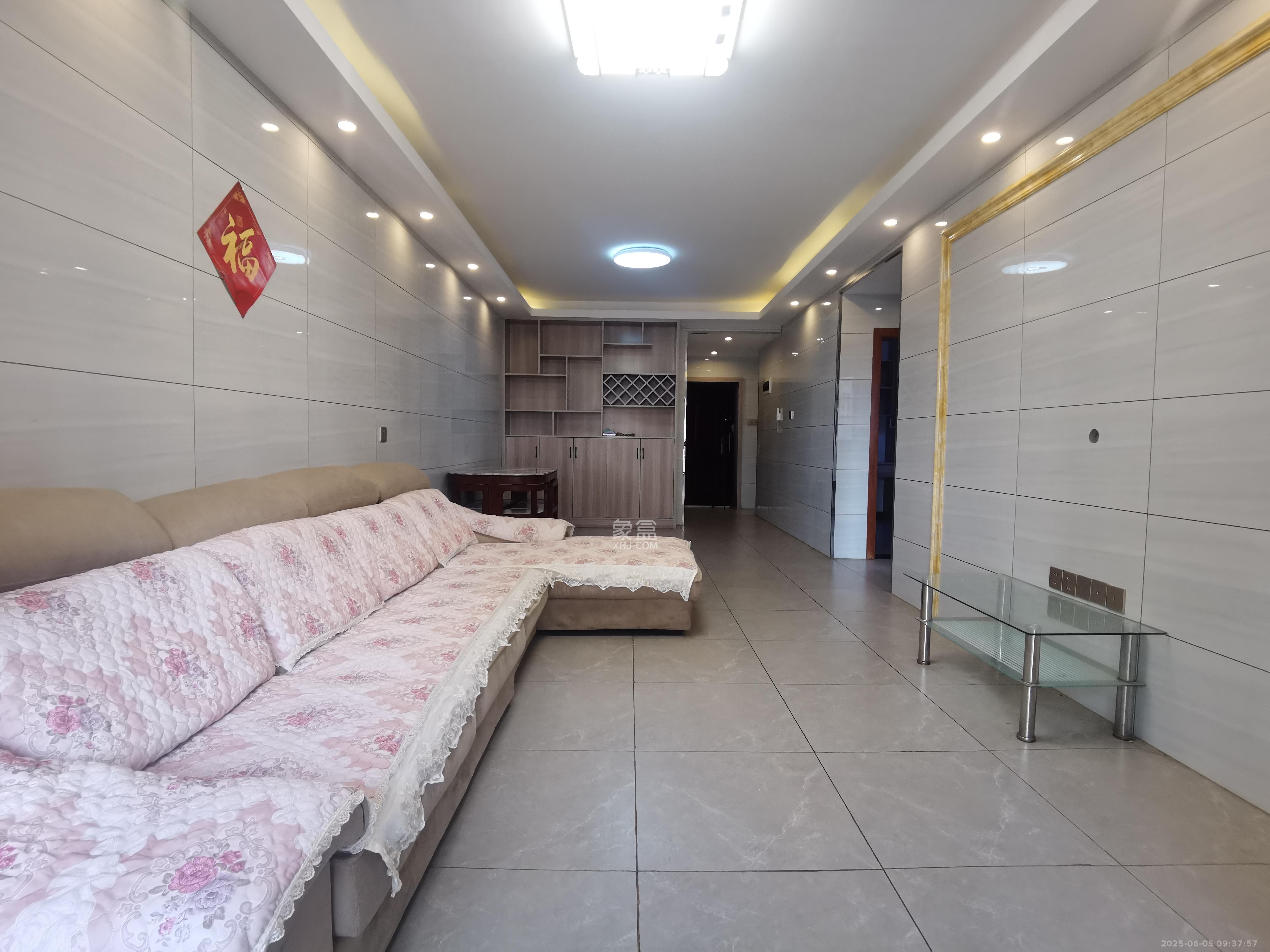 东岸梅园小区  2室2厅1卫   2100.00元/月