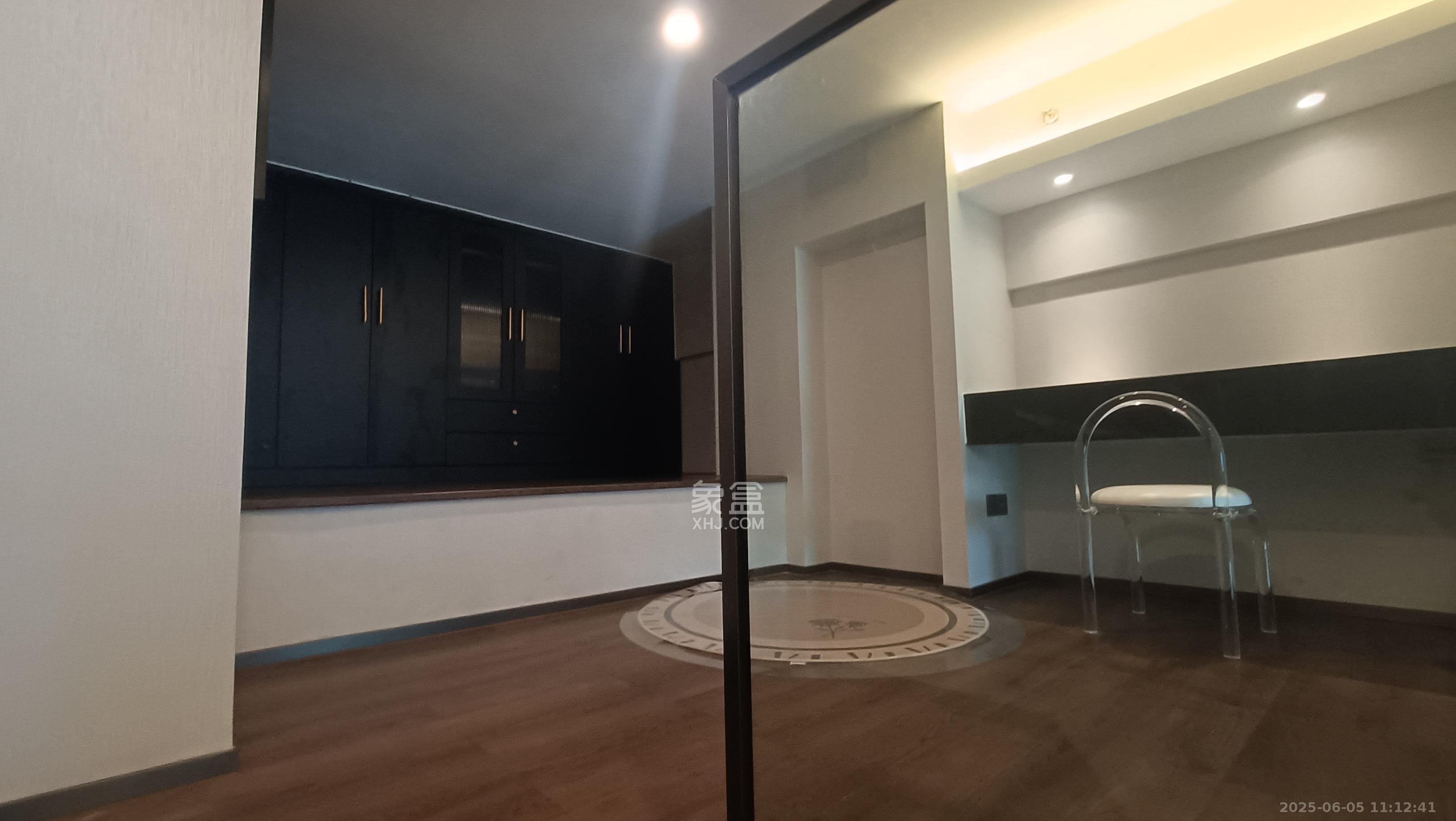 达美寰宇中心 2室1厅1卫 3500.0元/月 达美寰宇中心 2室1厅1卫 3500.0元/月室内图