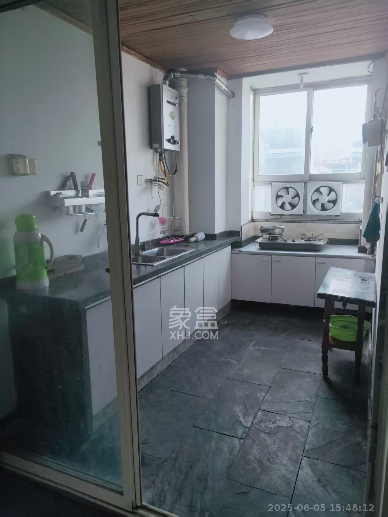 金帆小区  2室1厅1卫    1500.0元/月室内图