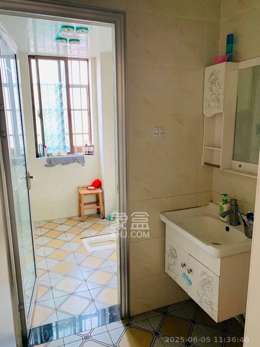 湘核佳苑  3室2厅1卫   2500.00元/月