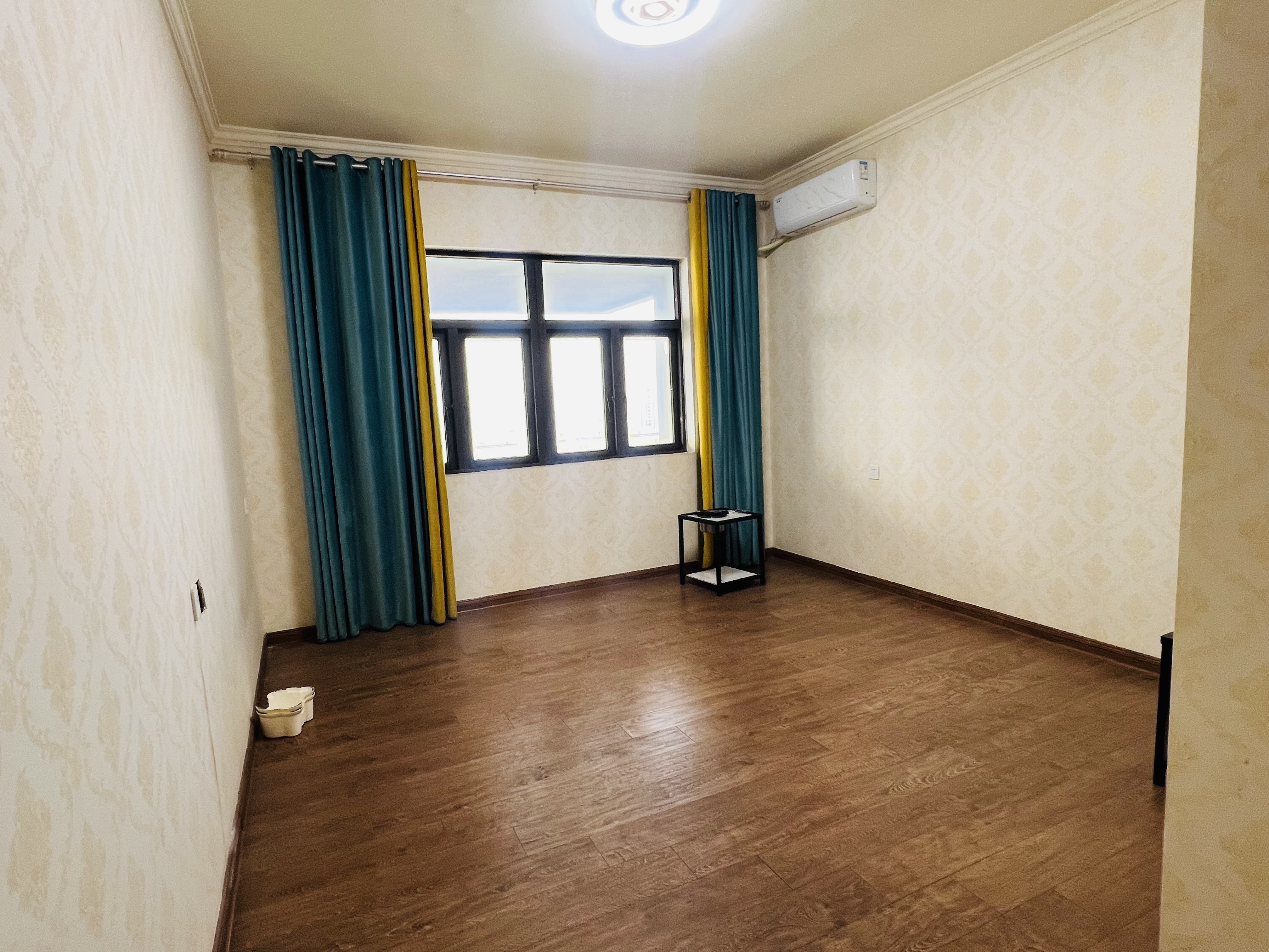 碧桂园 5室2厅3卫 4500.0元/月 碧桂园 5室2厅3卫 4500.0元/月室内图