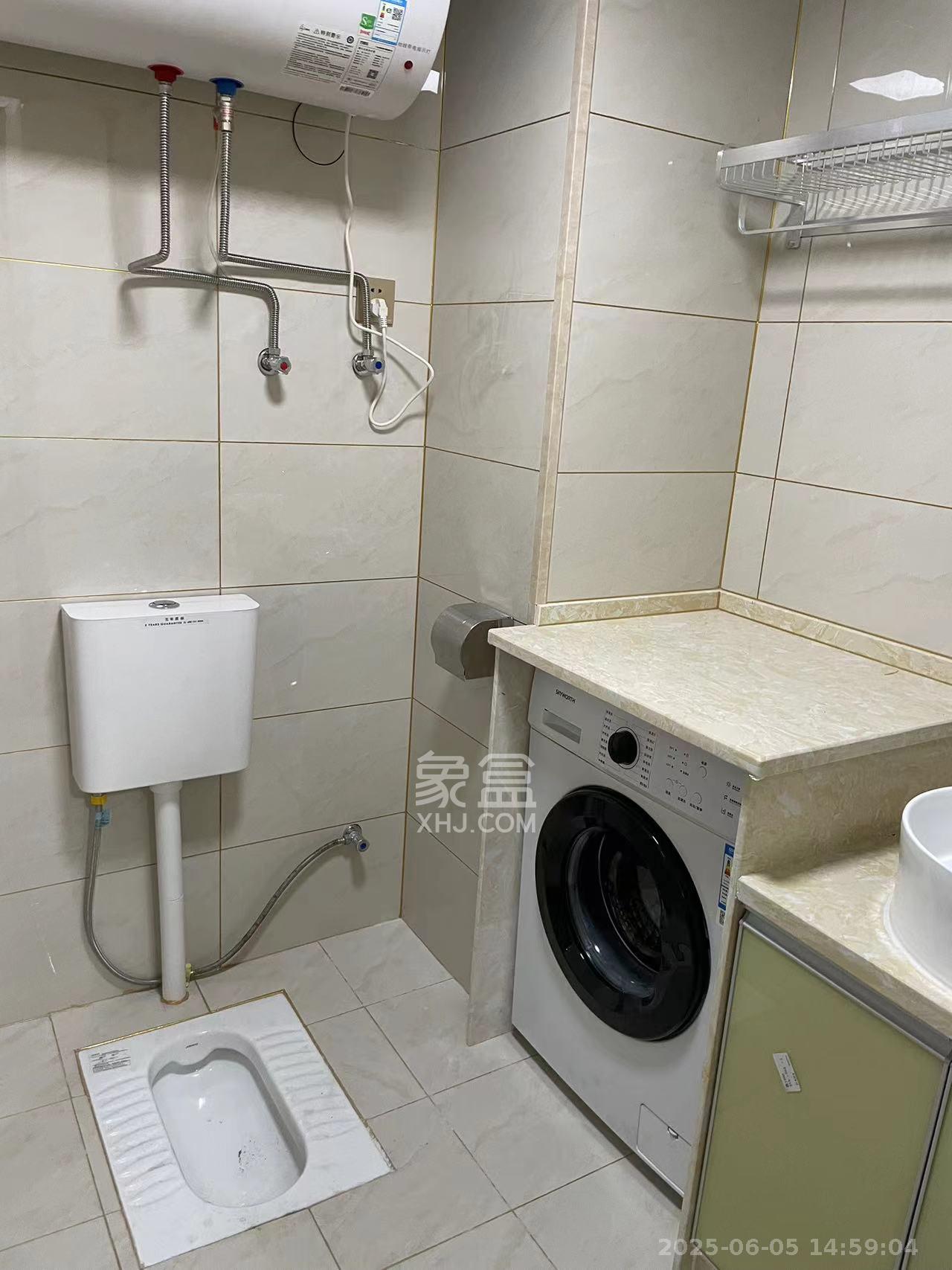 中南国际眼镜城（中伟商业中心）  2室2厅1卫    1400.0元/月室内图