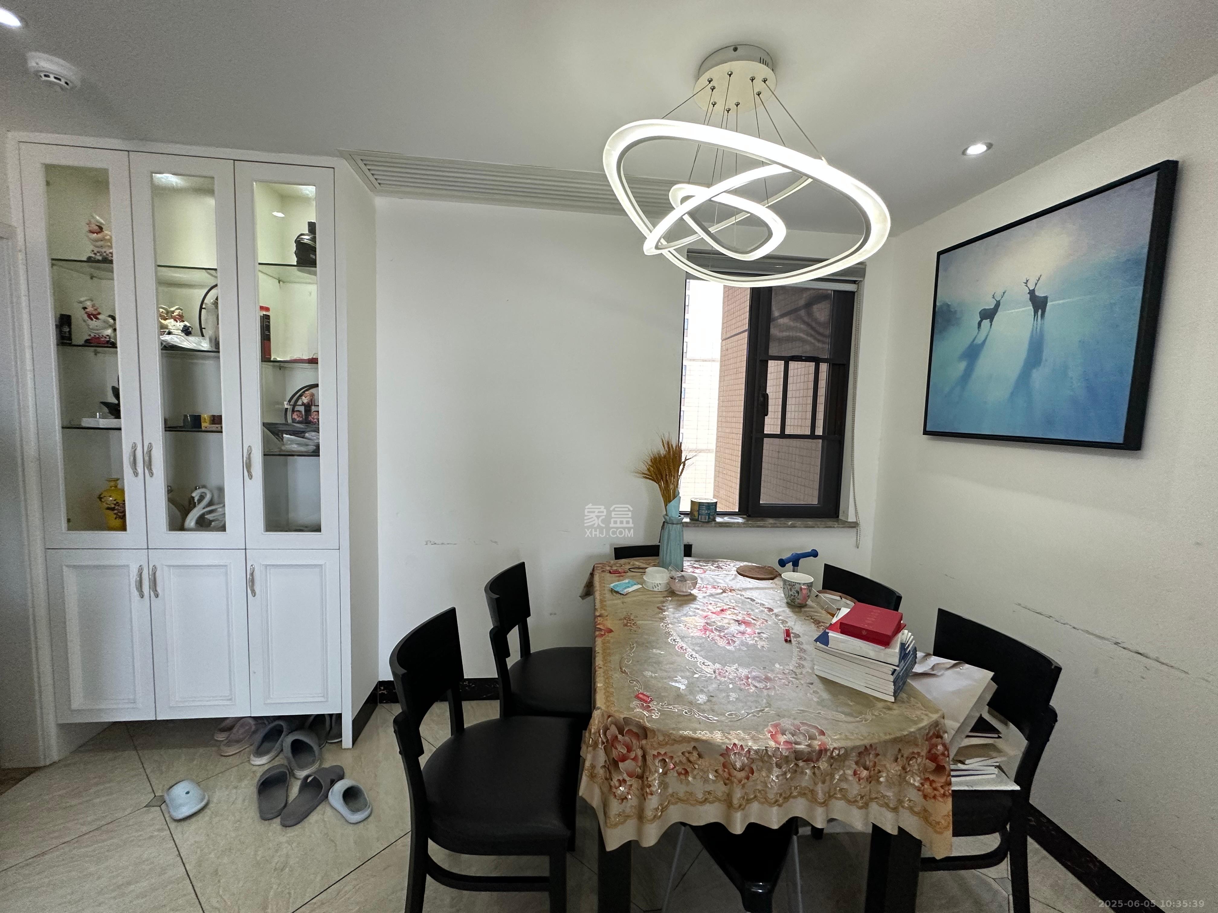 保利西海岸B区 3室2厅2卫 3500.0元/月 保利西海岸B区 3室2厅2卫 3500.0元/月室内图