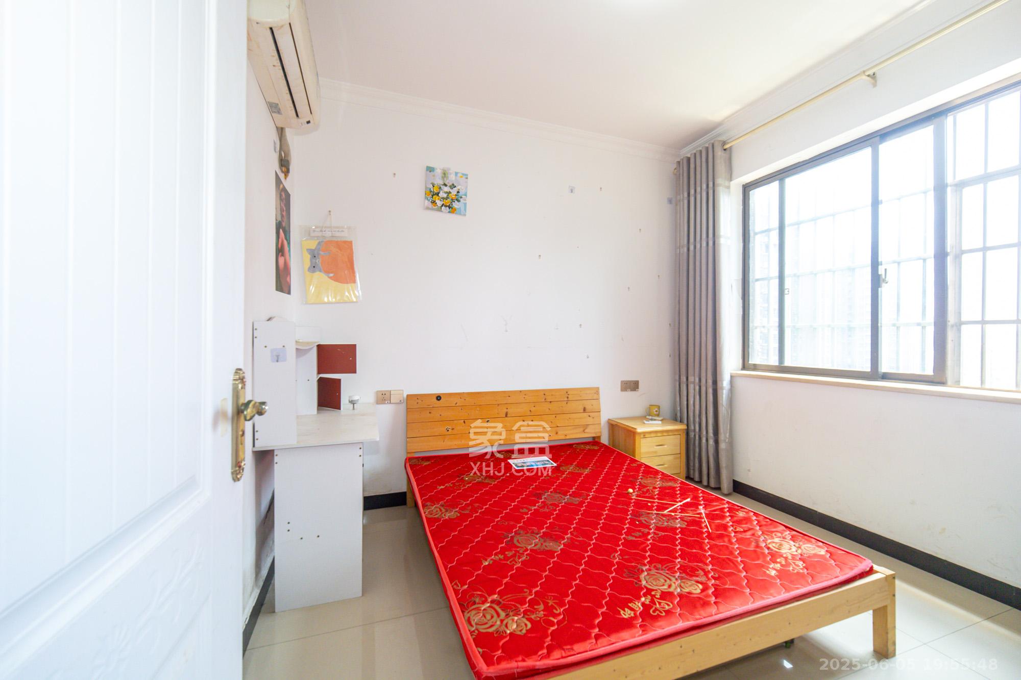 家和院 4室2厅1卫 69.8万 家和院 4室2厅1卫 69.8万卧室